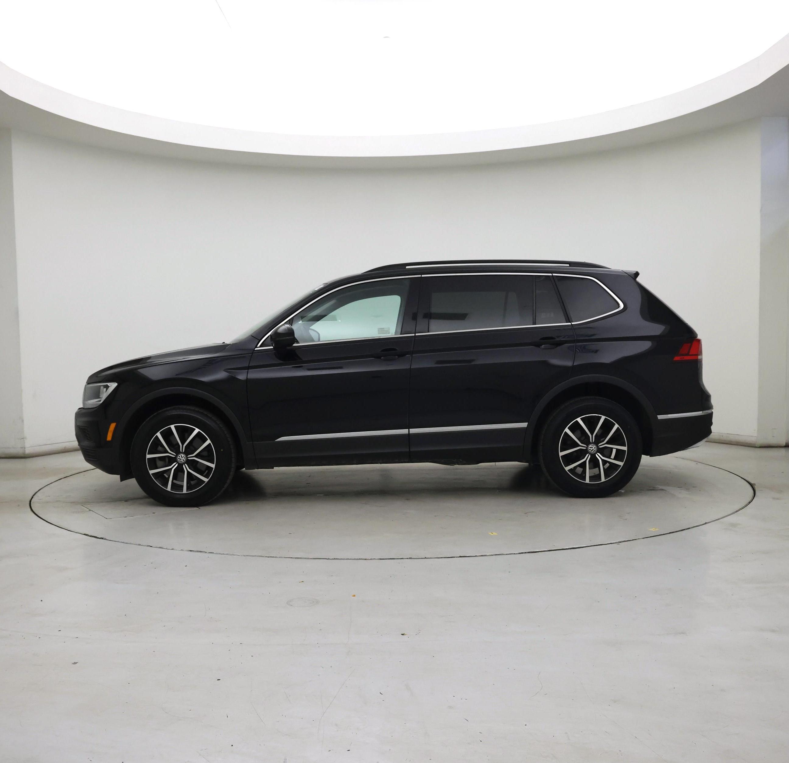 Thumbnail: 2021 Volkswagen Tiguan - 3