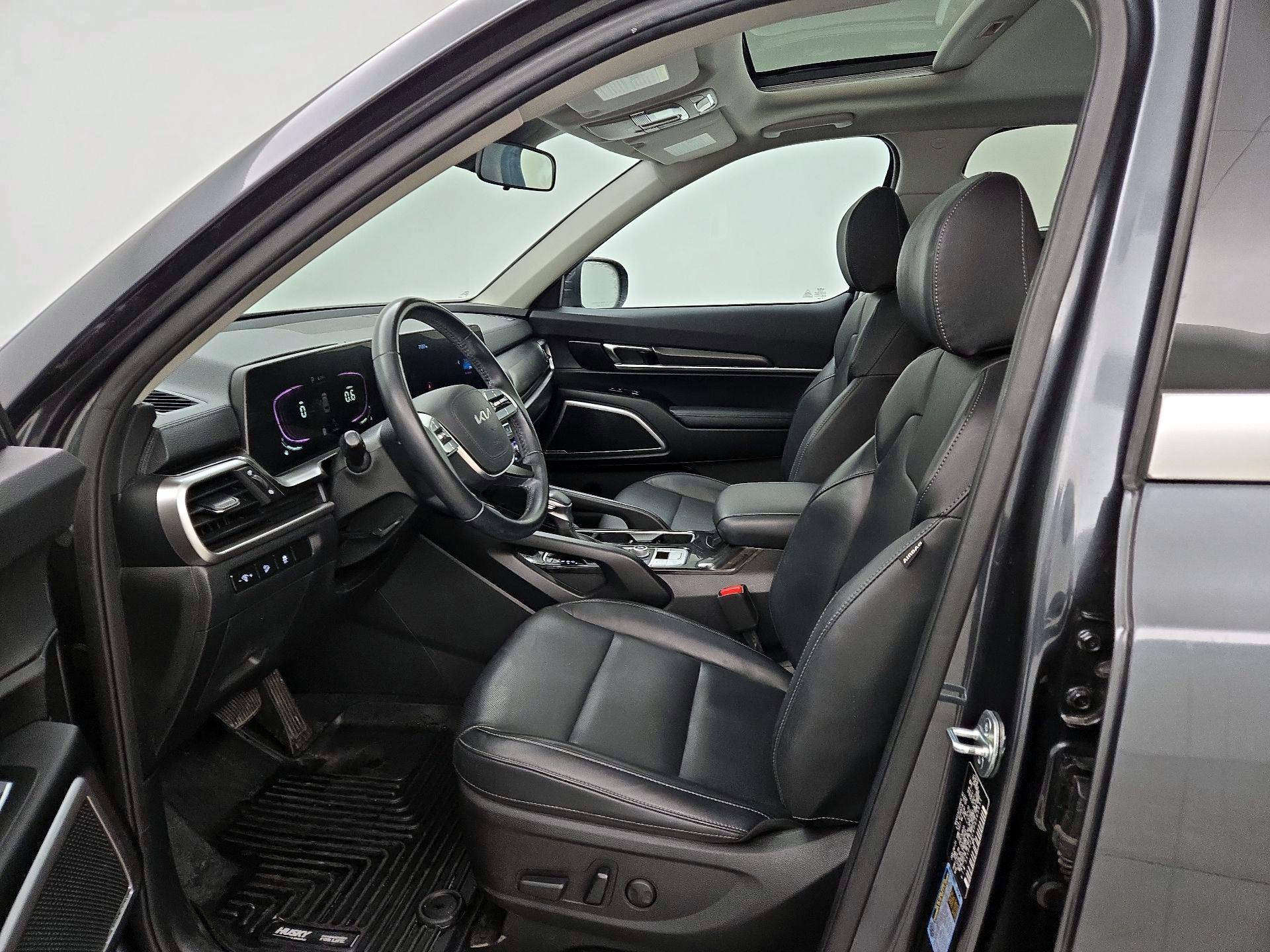 Thumbnail: 2023 Kia Telluride - 11