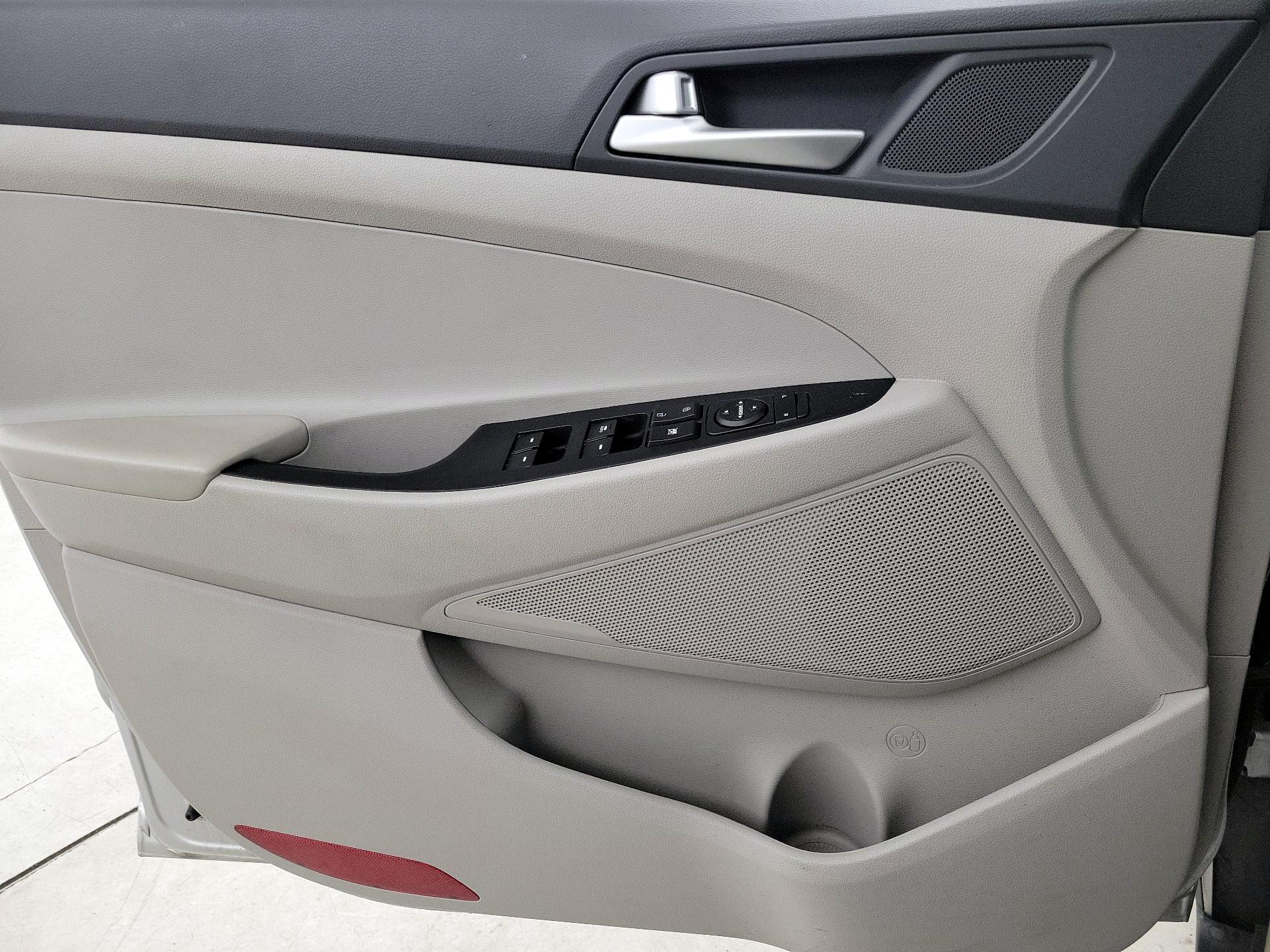 Thumbnail: 2021 Hyundai Tucson - 12