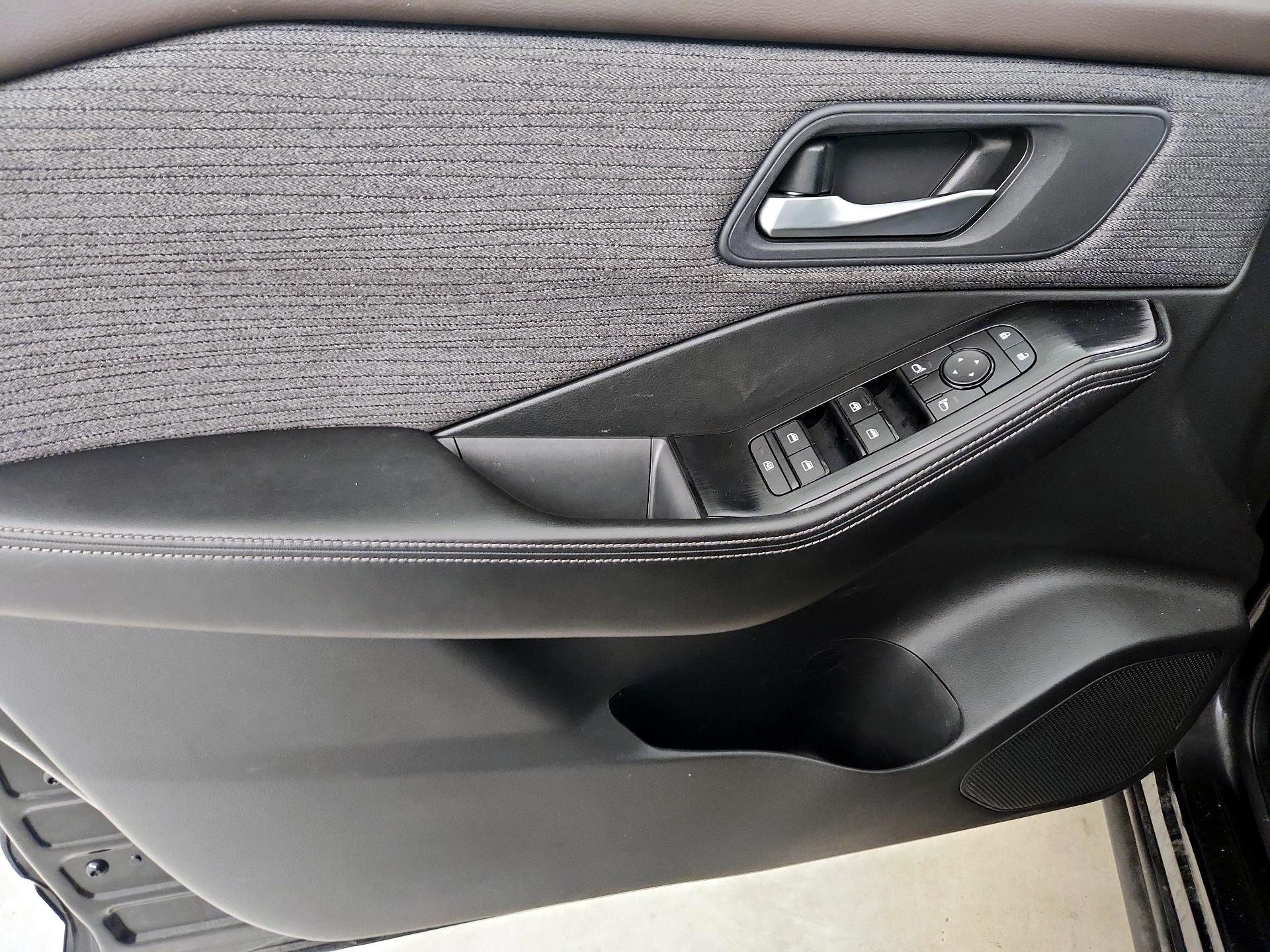 Thumbnail: 2023 Nissan Rogue - 12