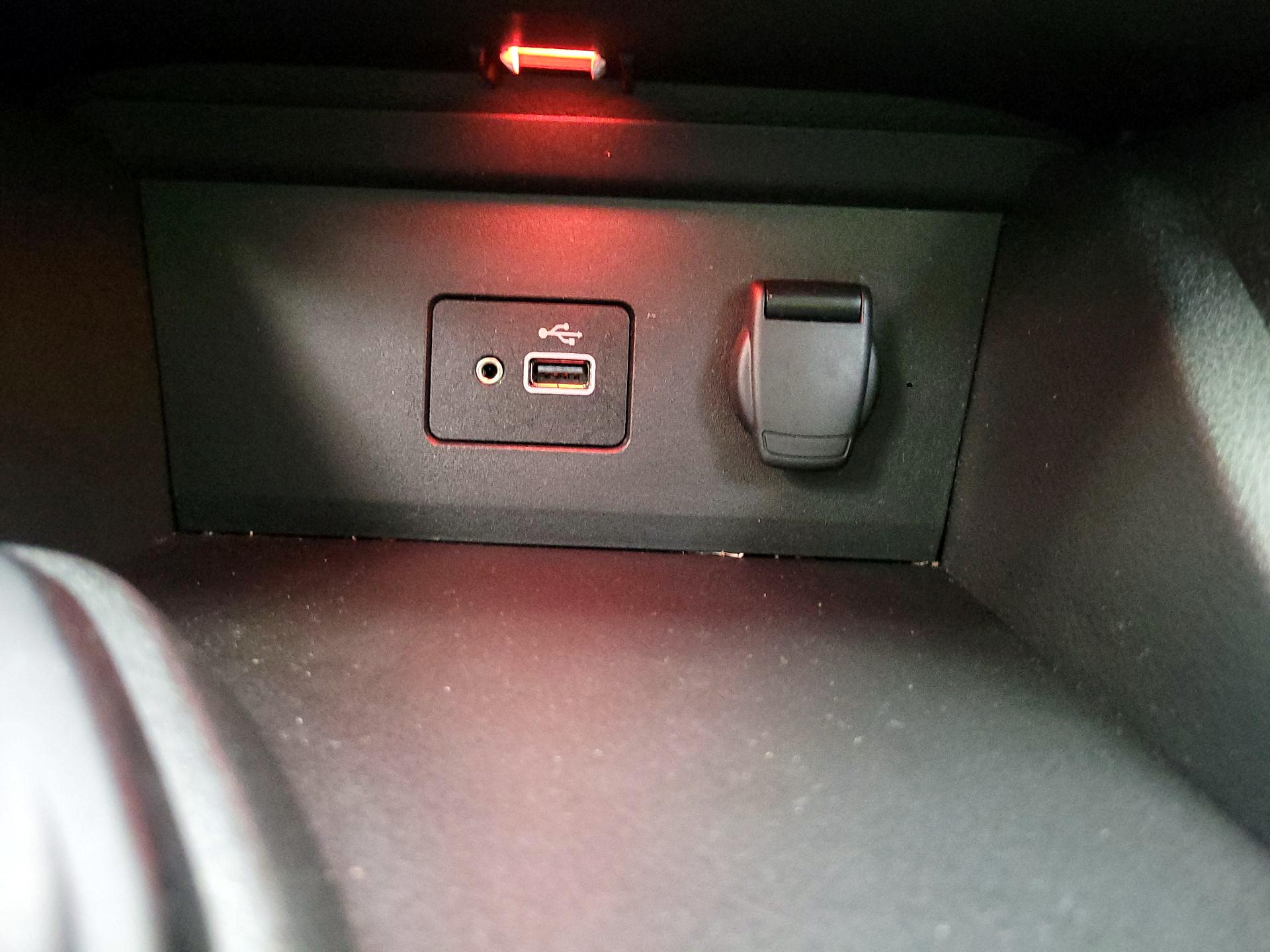 Thumbnail: 2022 Nissan Sentra - 16