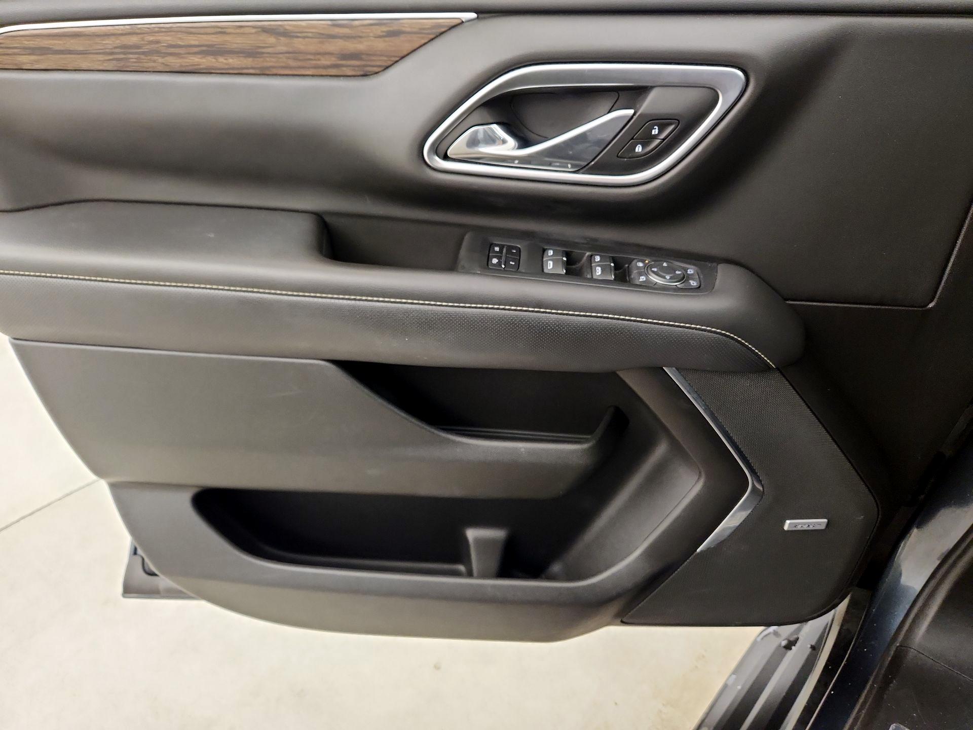 Thumbnail: 2021 Chevrolet Tahoe - 12