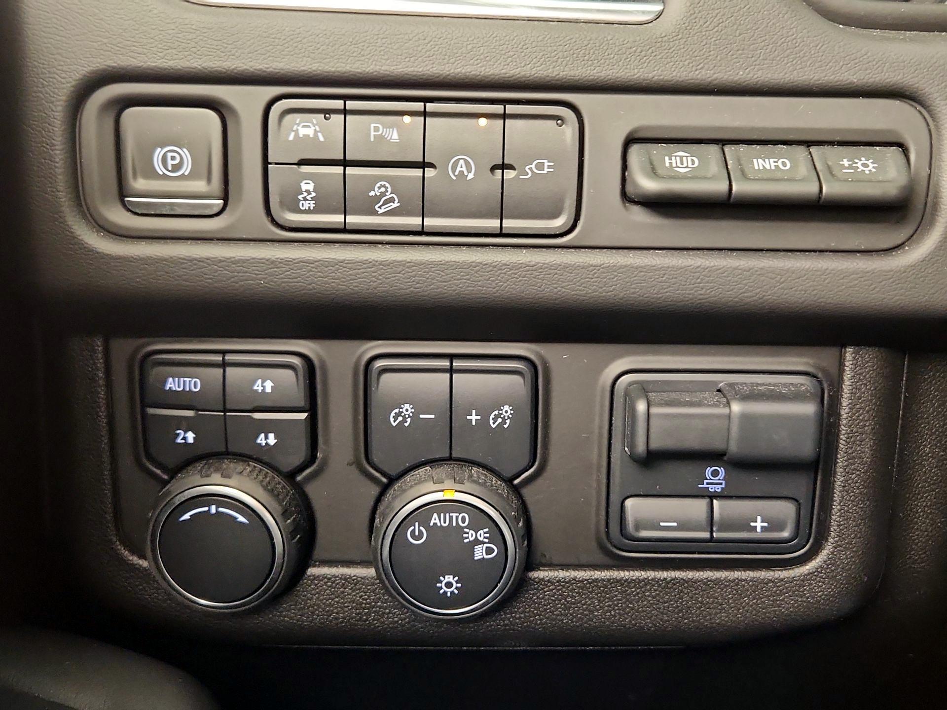 Thumbnail: 2021 Chevrolet Tahoe - 13