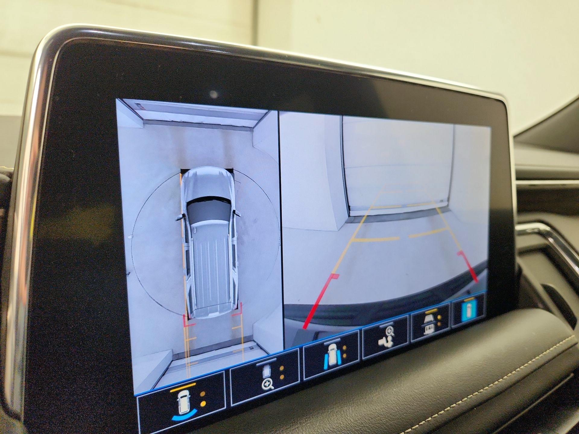 Thumbnail: 2021 Chevrolet Tahoe - 15