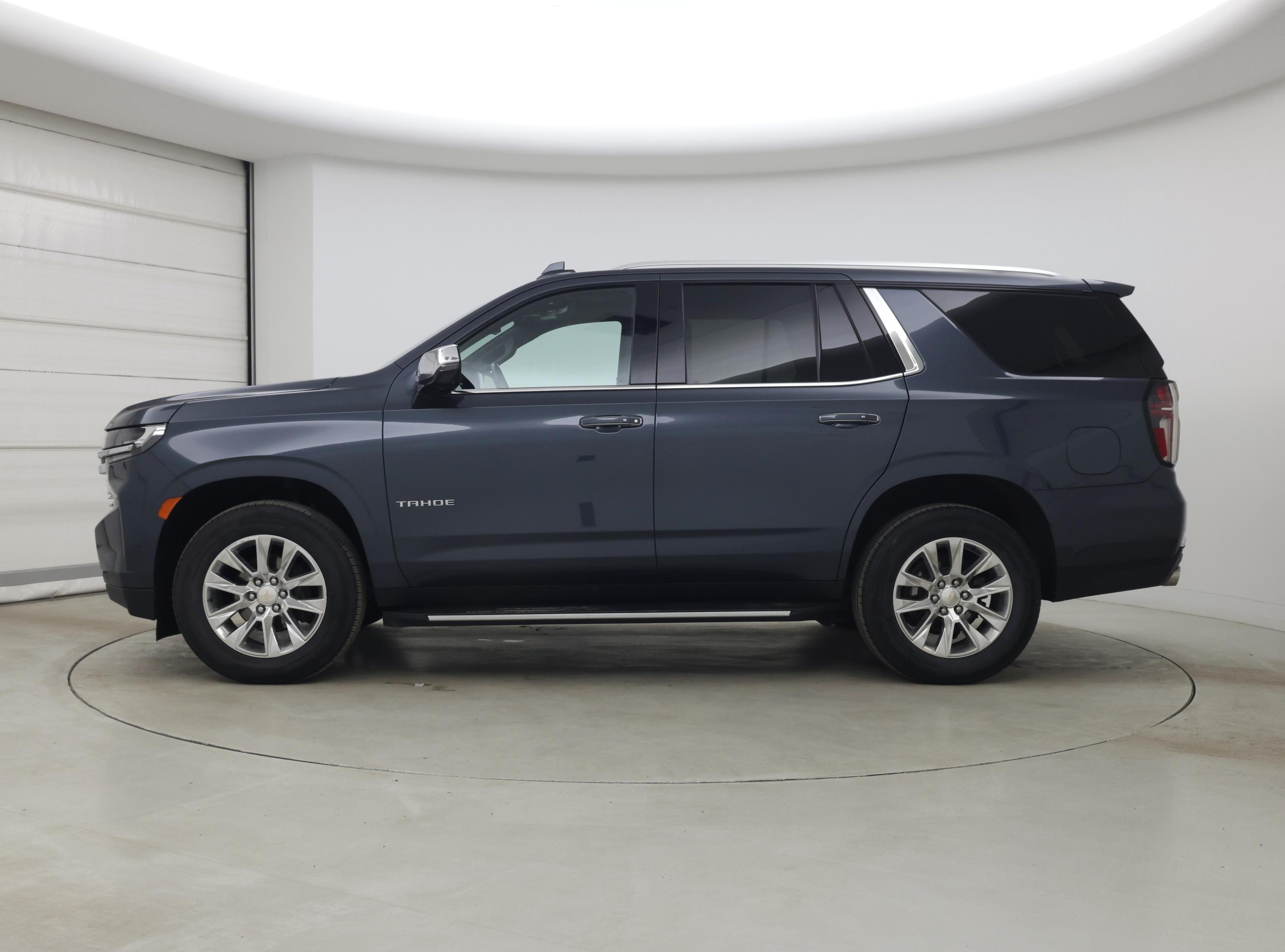 Thumbnail: 2021 Chevrolet Tahoe - 3