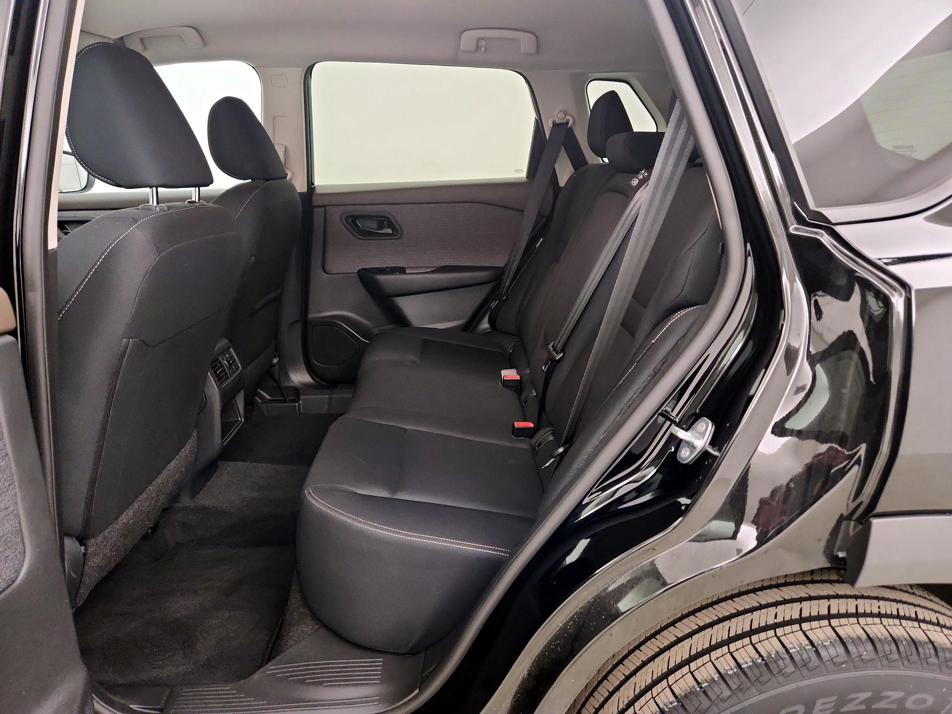 Thumbnail: 2023 Nissan Rogue - 19