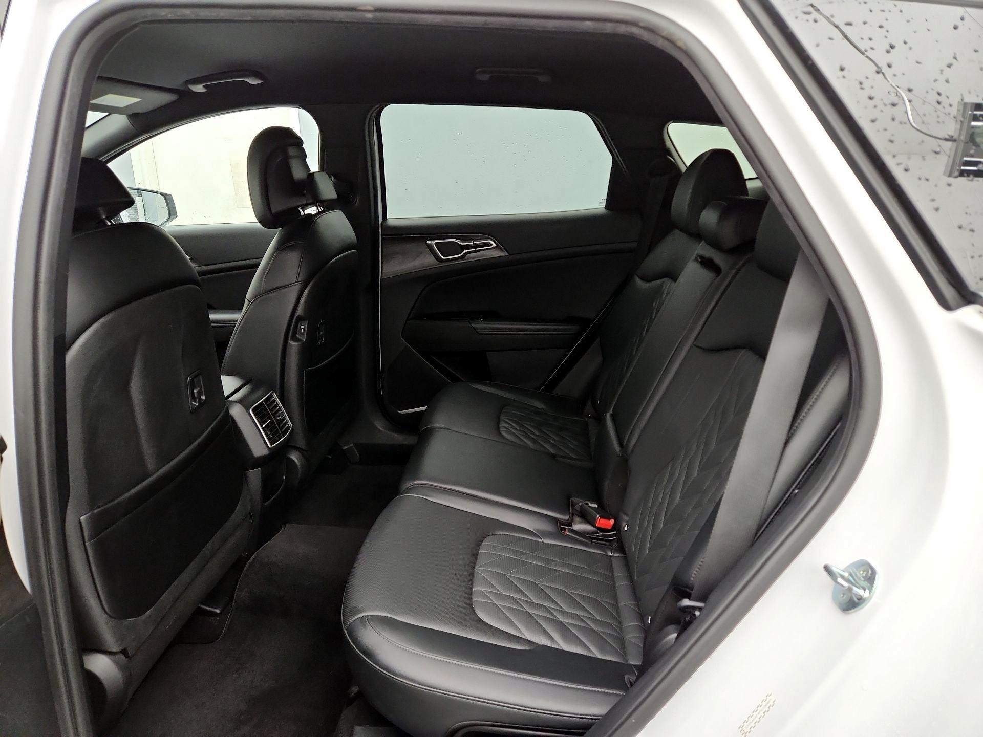 Thumbnail: 2023 Kia Sportage - 20