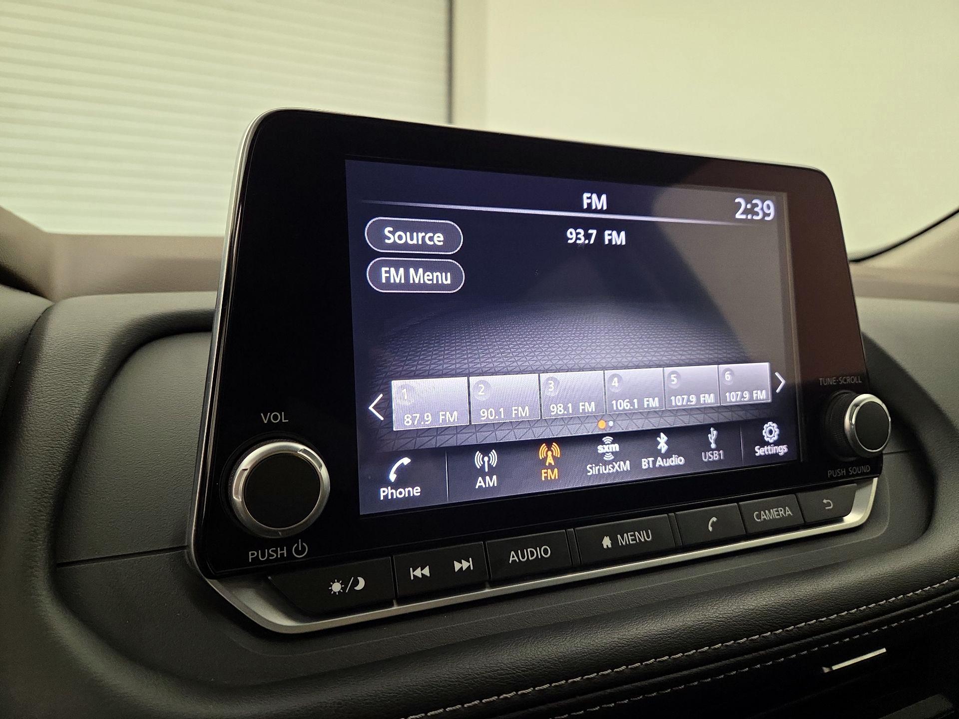 Thumbnail: 2023 Nissan Rogue - 14