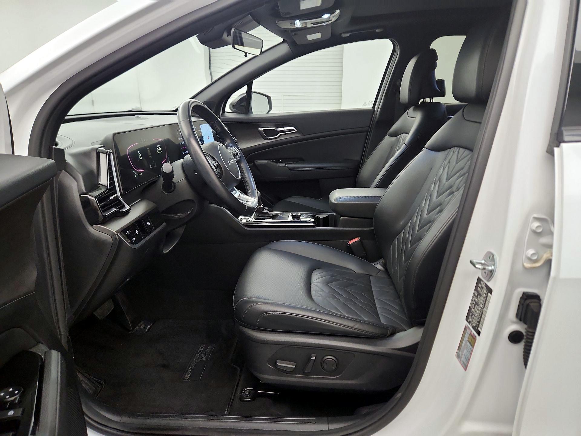 Thumbnail: 2023 Kia Sportage - 9