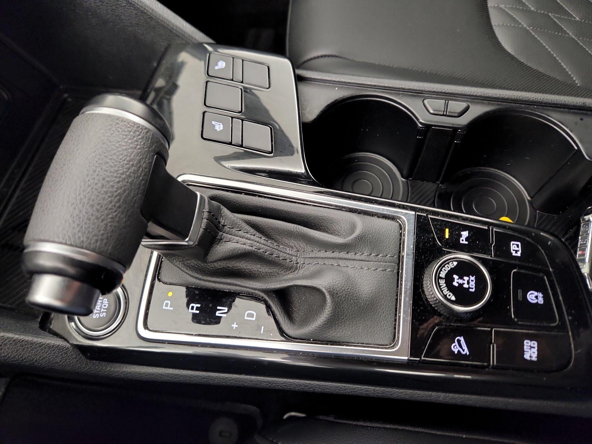 Thumbnail: 2023 Kia Sportage - 16