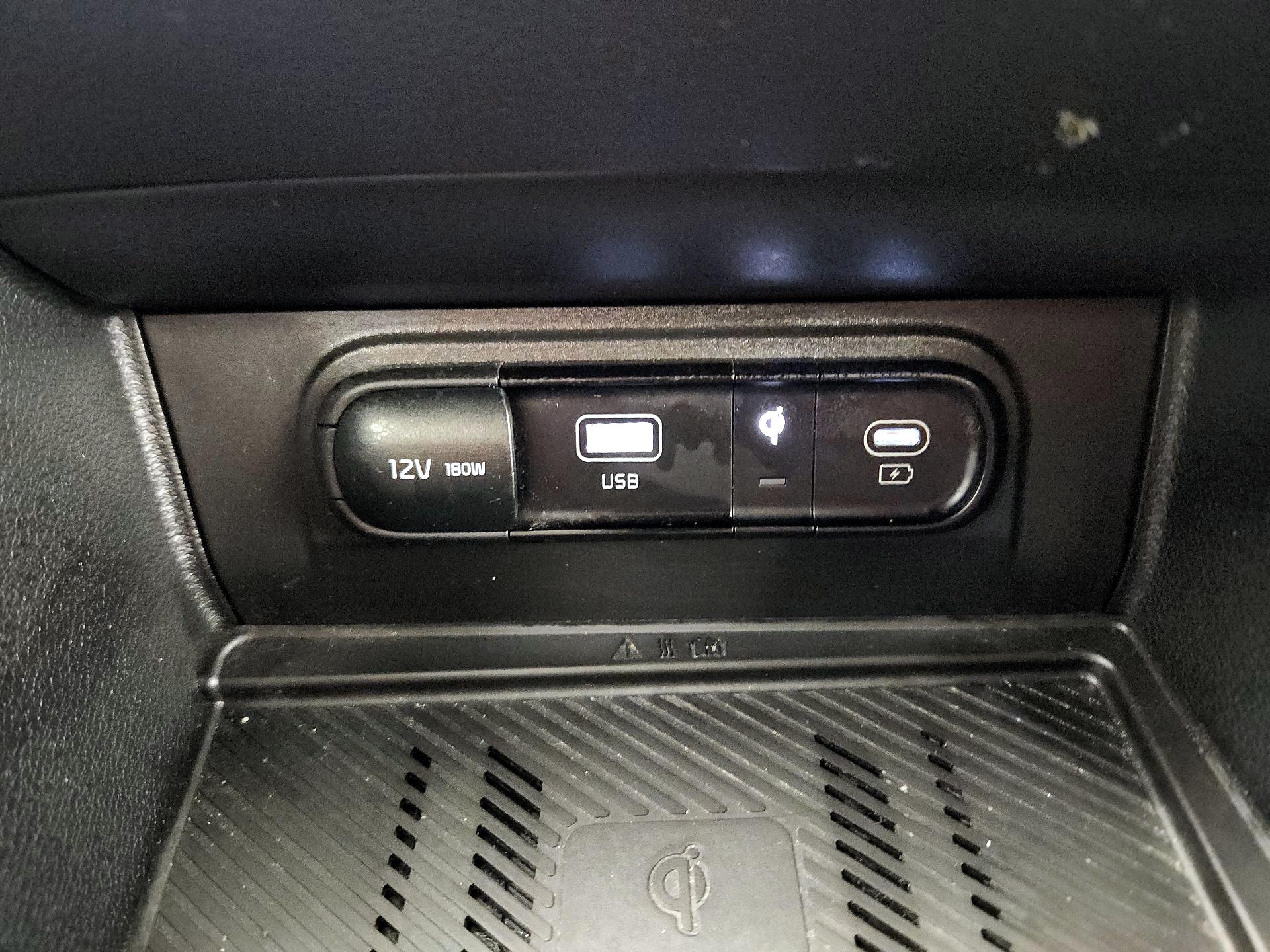 Thumbnail: 2023 Kia Sportage - 17