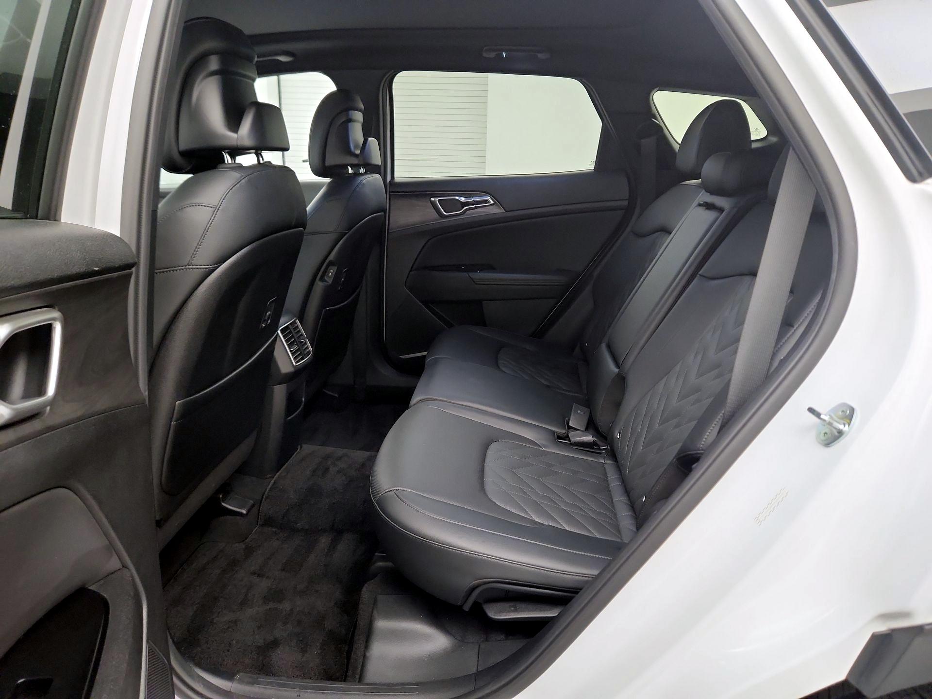 Thumbnail: 2023 Kia Sportage - 19