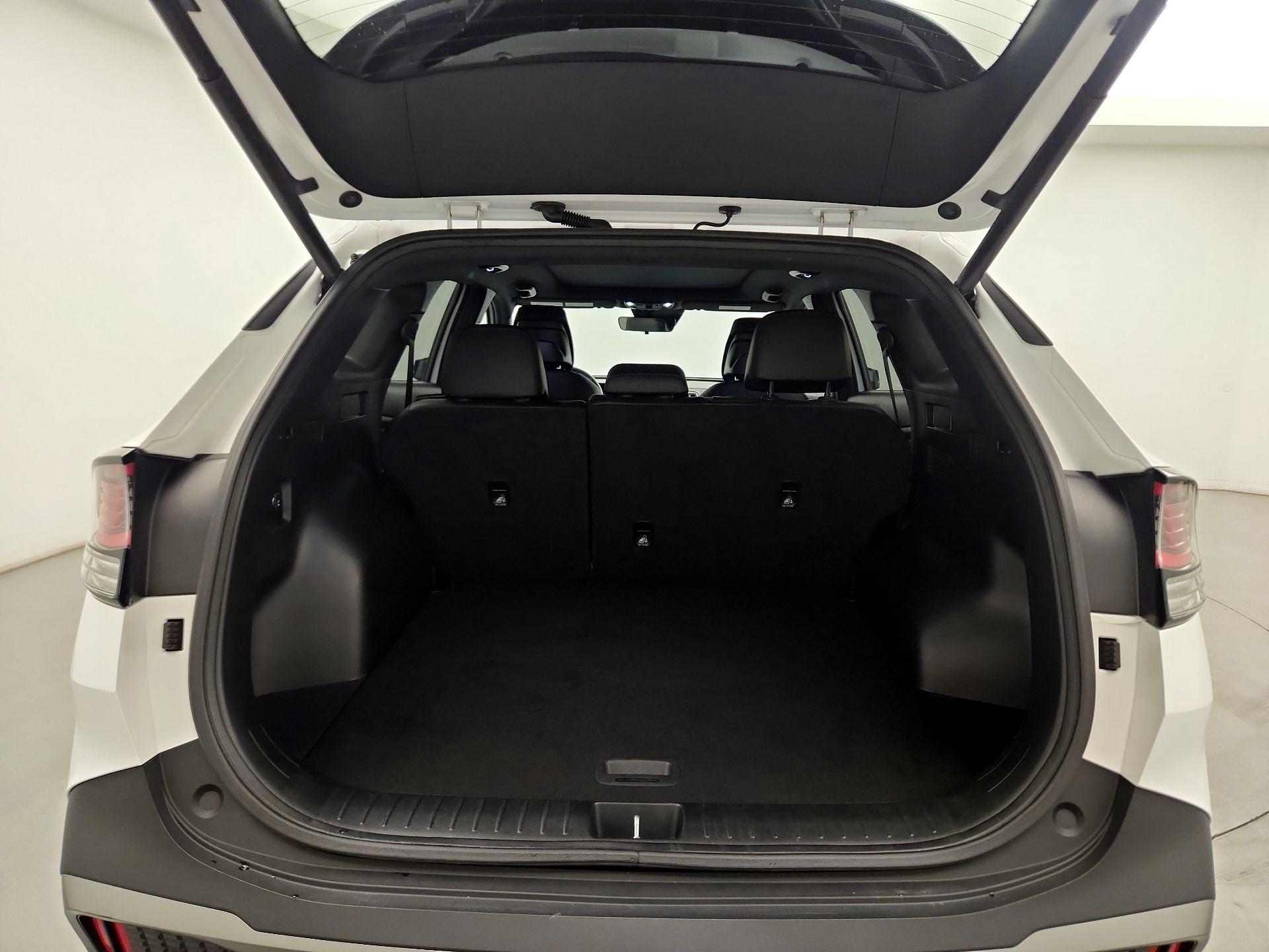 Thumbnail: 2023 Kia Sportage - 20