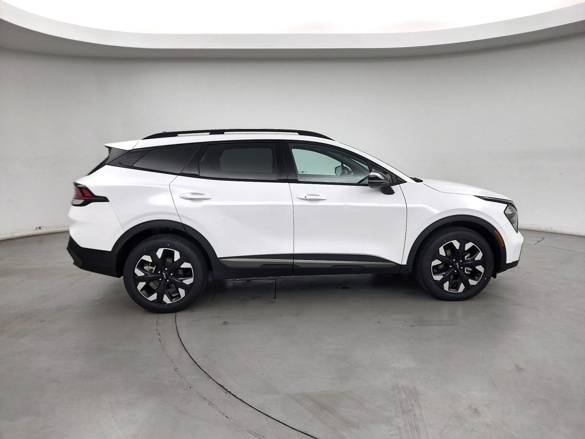 Thumbnail: 2023 Kia Sportage - 4