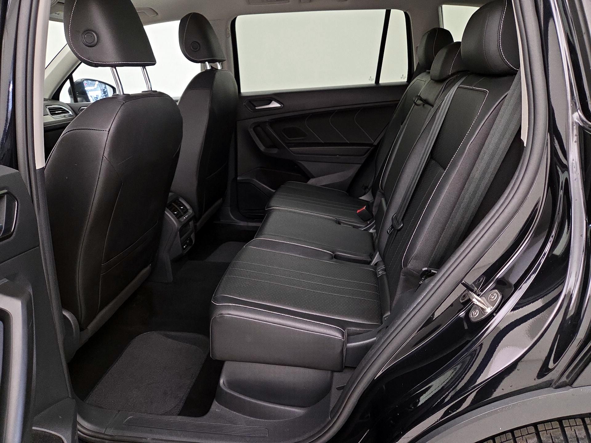 Thumbnail: 2022 Volkswagen Tiguan - 20