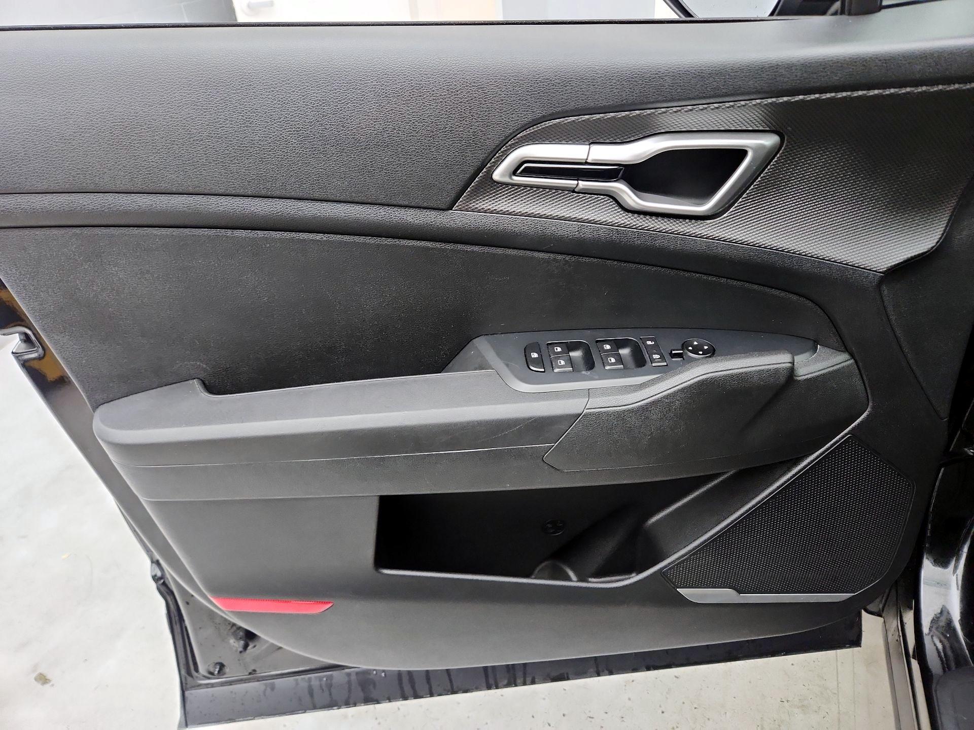 Thumbnail: 2024 Kia Sportage - 12