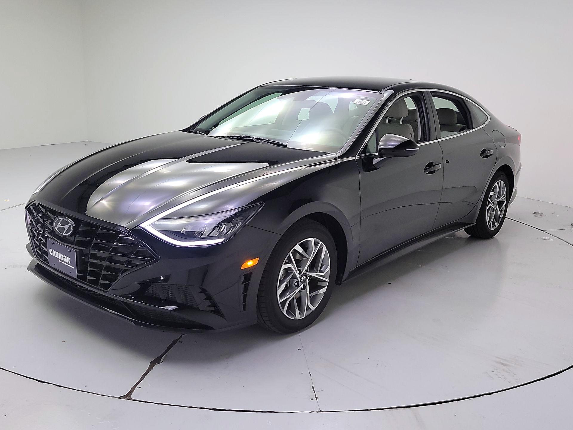 Thumbnail: 2023 Hyundai Sonata - 3