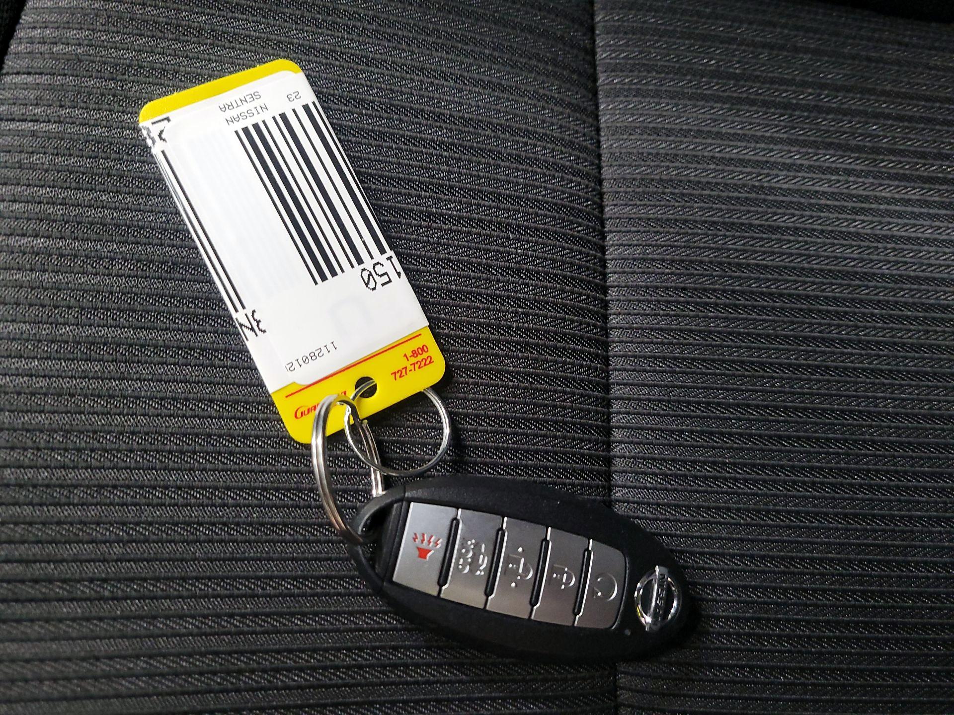 Thumbnail: 2023 Nissan Sentra - 20