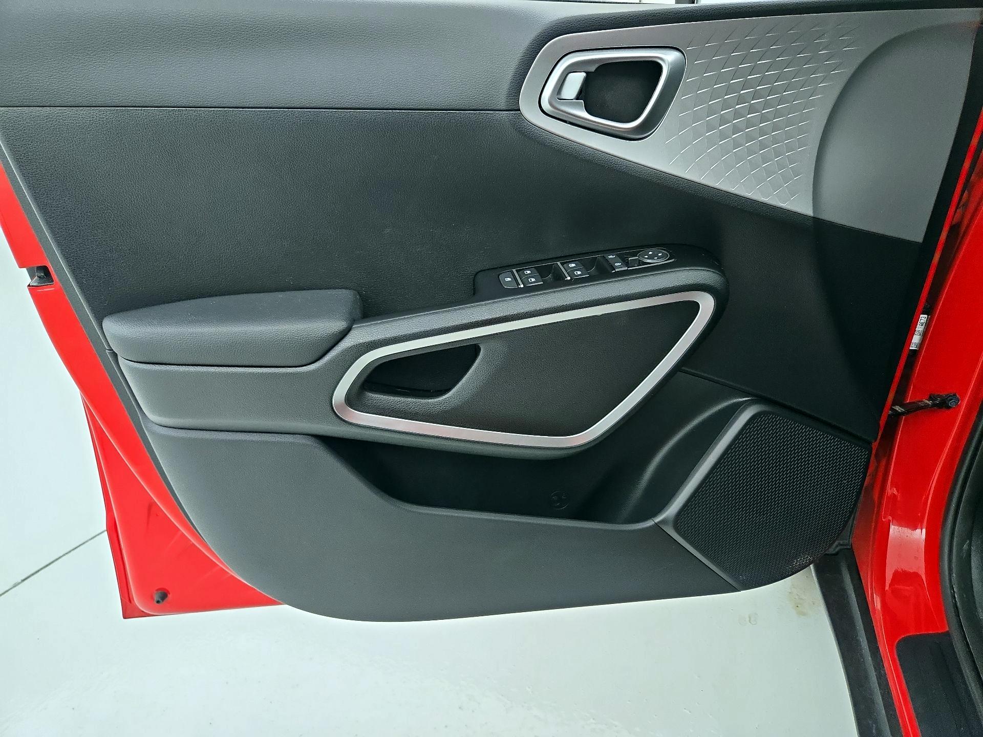 Thumbnail: 2023 Kia Soul - 12