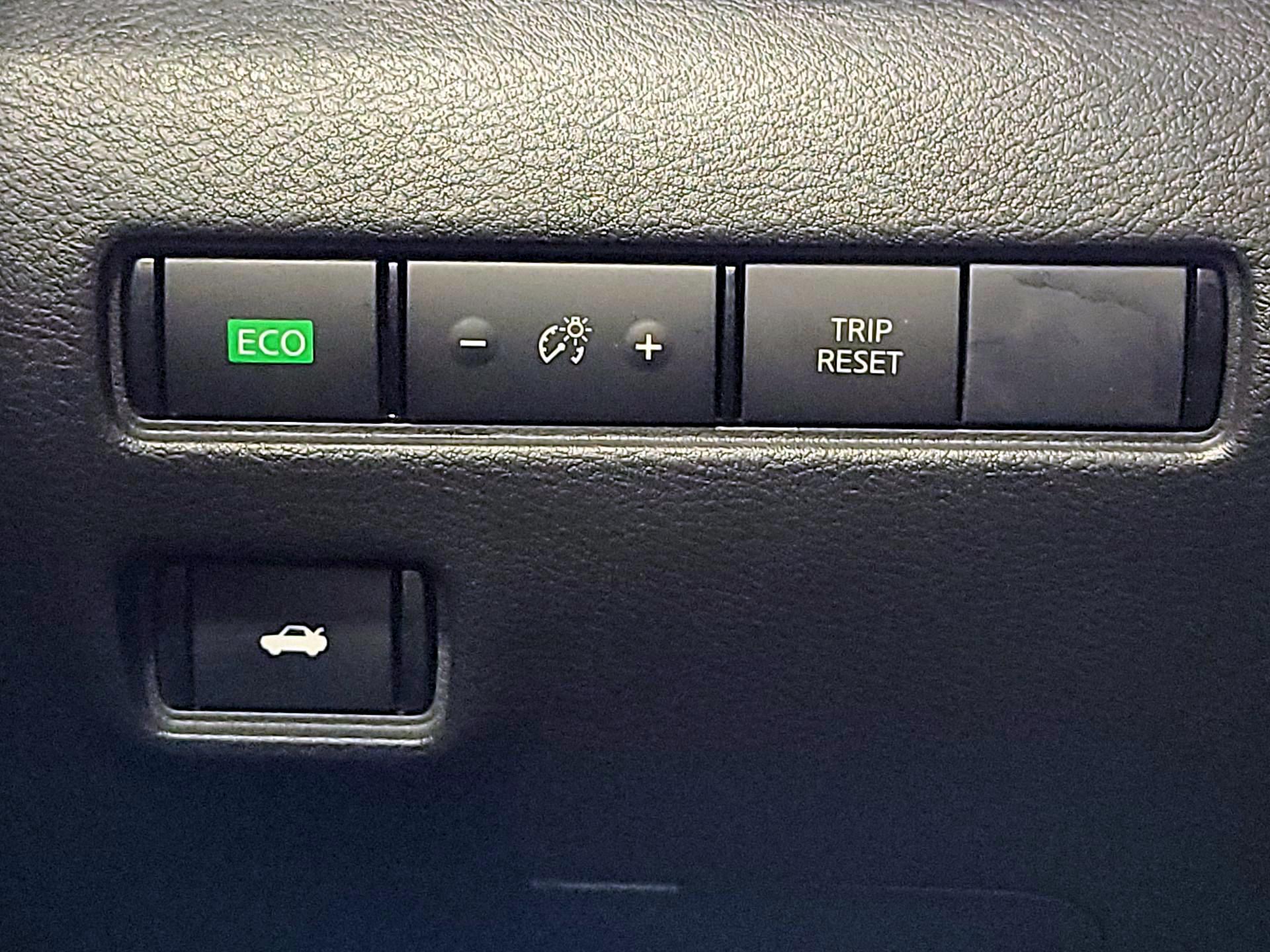 Thumbnail: 2023 Nissan Sentra - 11