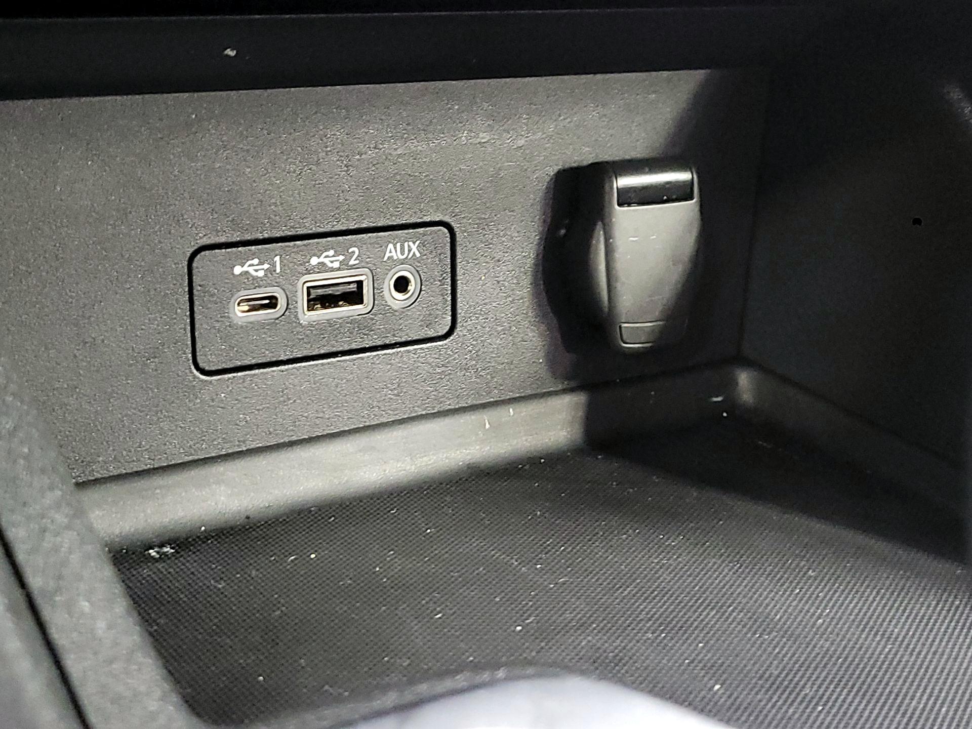 Thumbnail: 2023 Nissan Sentra - 16