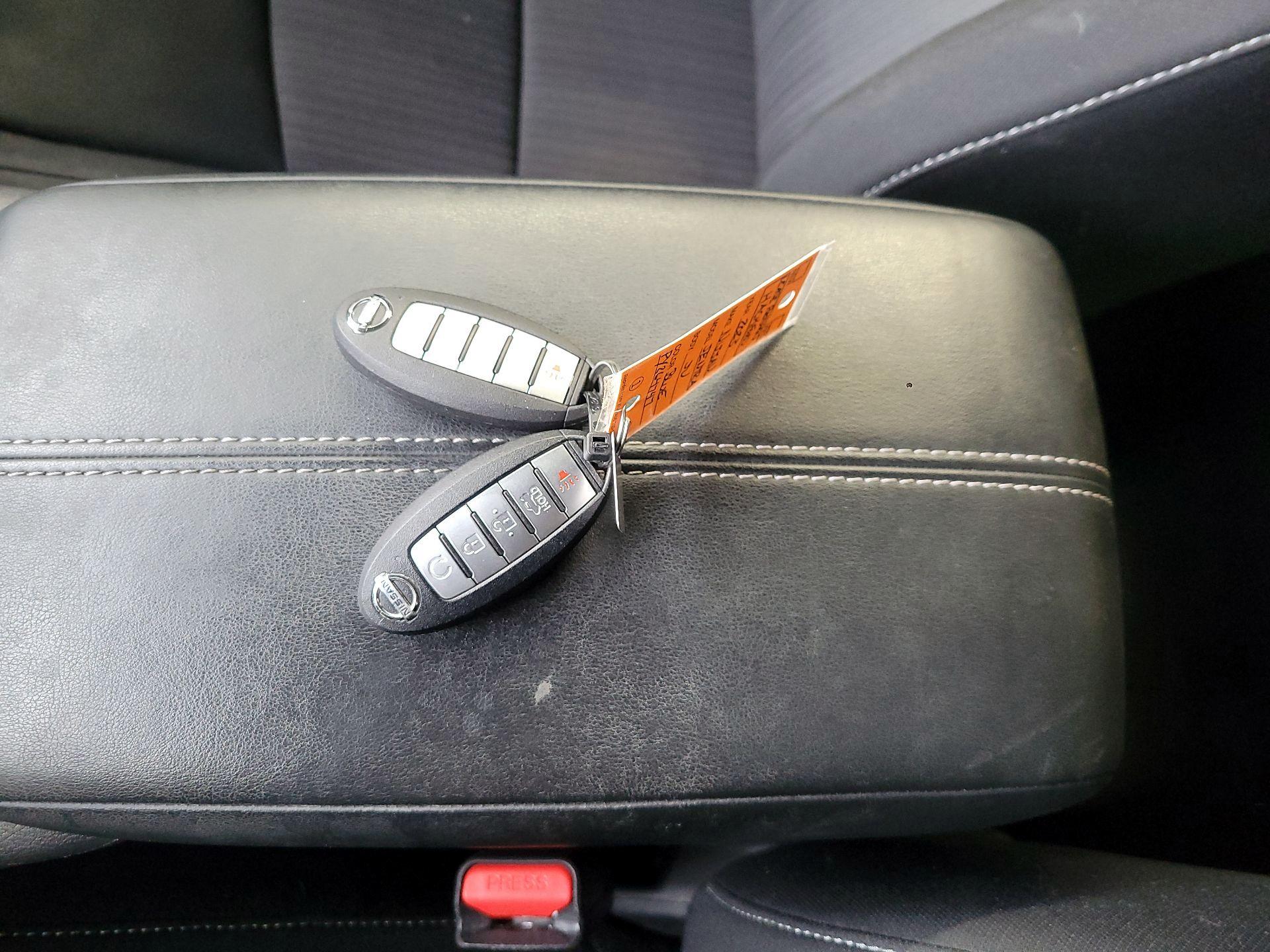 Thumbnail: 2023 Nissan Sentra - 20