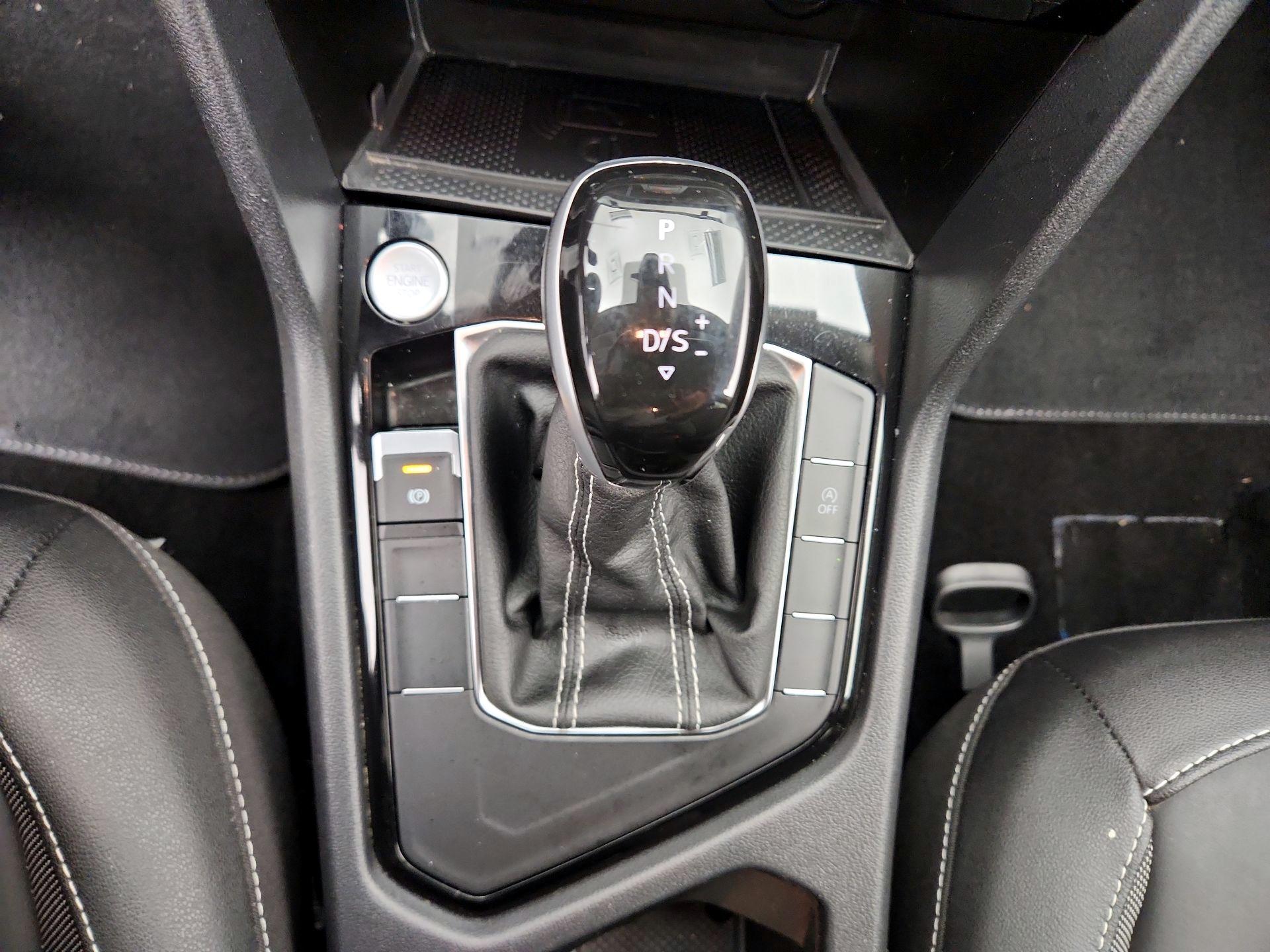 Thumbnail: 2024 Volkswagen Taos - 17