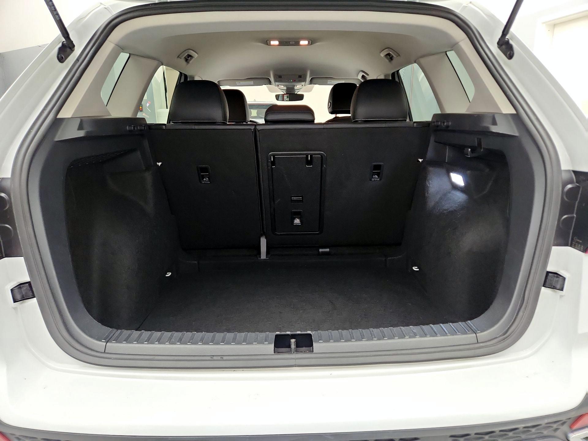 Thumbnail: 2024 Volkswagen Taos - 20