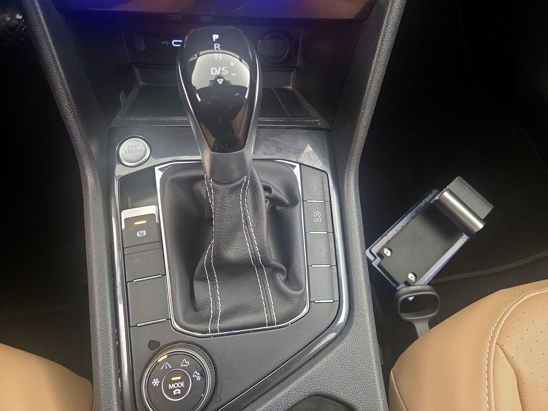 Thumbnail: 2023 Volkswagen Tiguan - 17