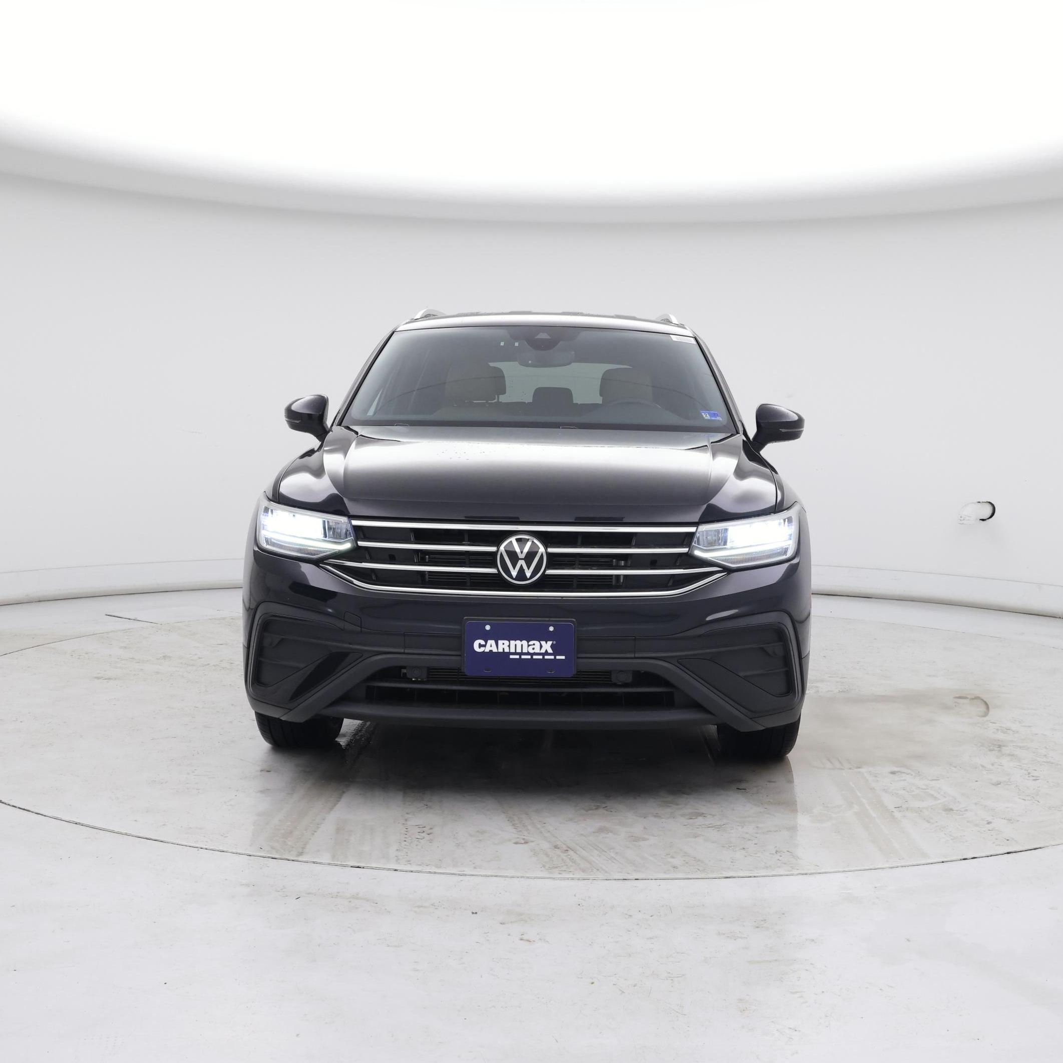 Thumbnail: 2023 Volkswagen Tiguan - 5