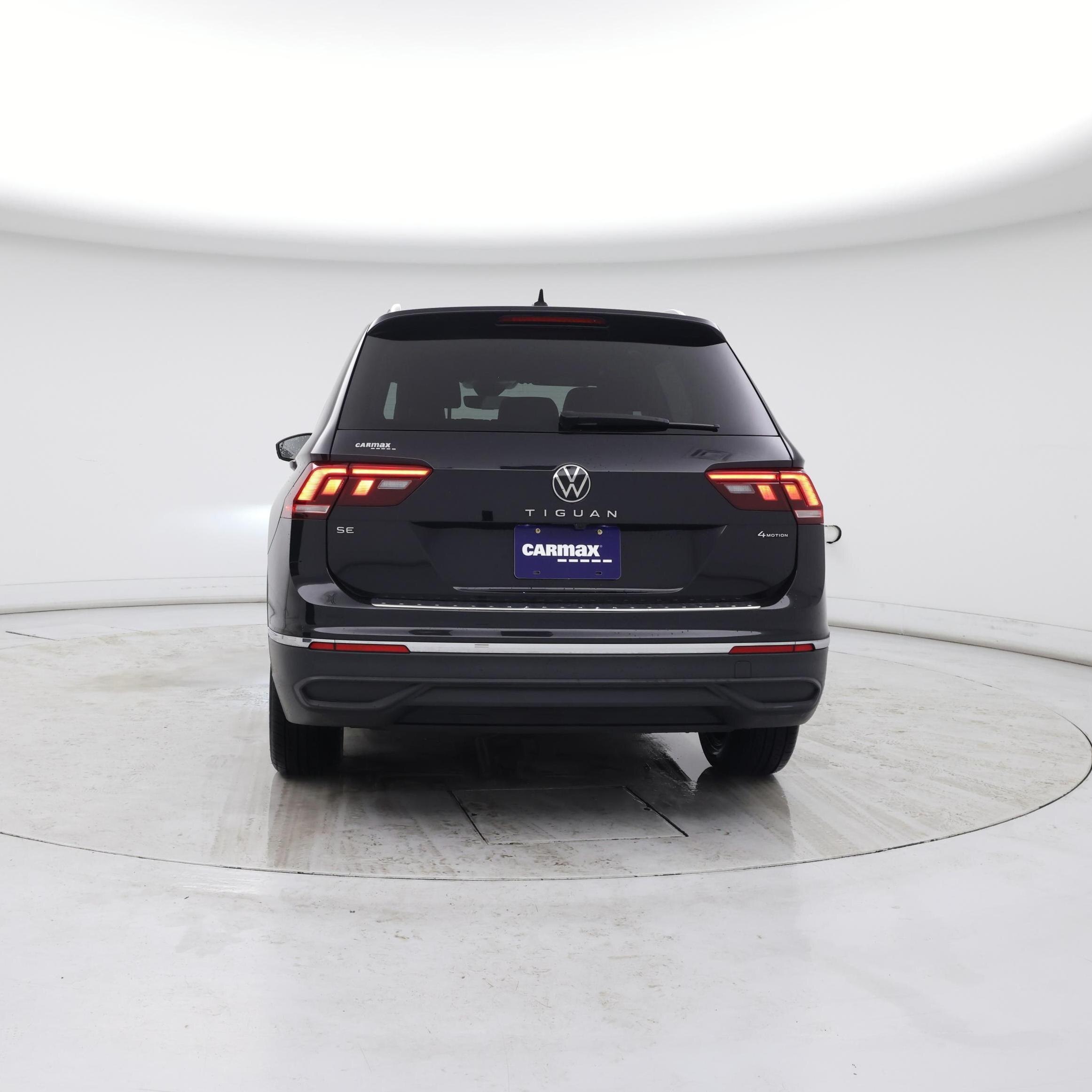 Thumbnail: 2023 Volkswagen Tiguan - 6