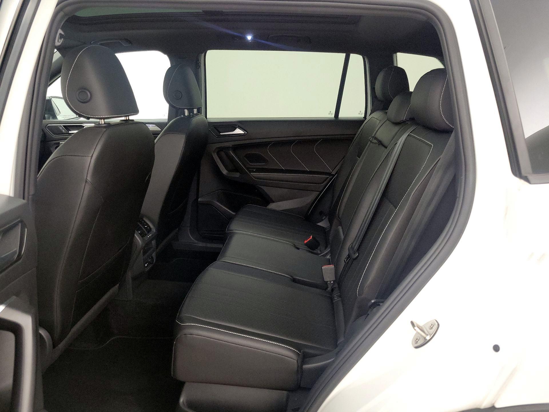 Thumbnail: 2023 Volkswagen Tiguan - 20