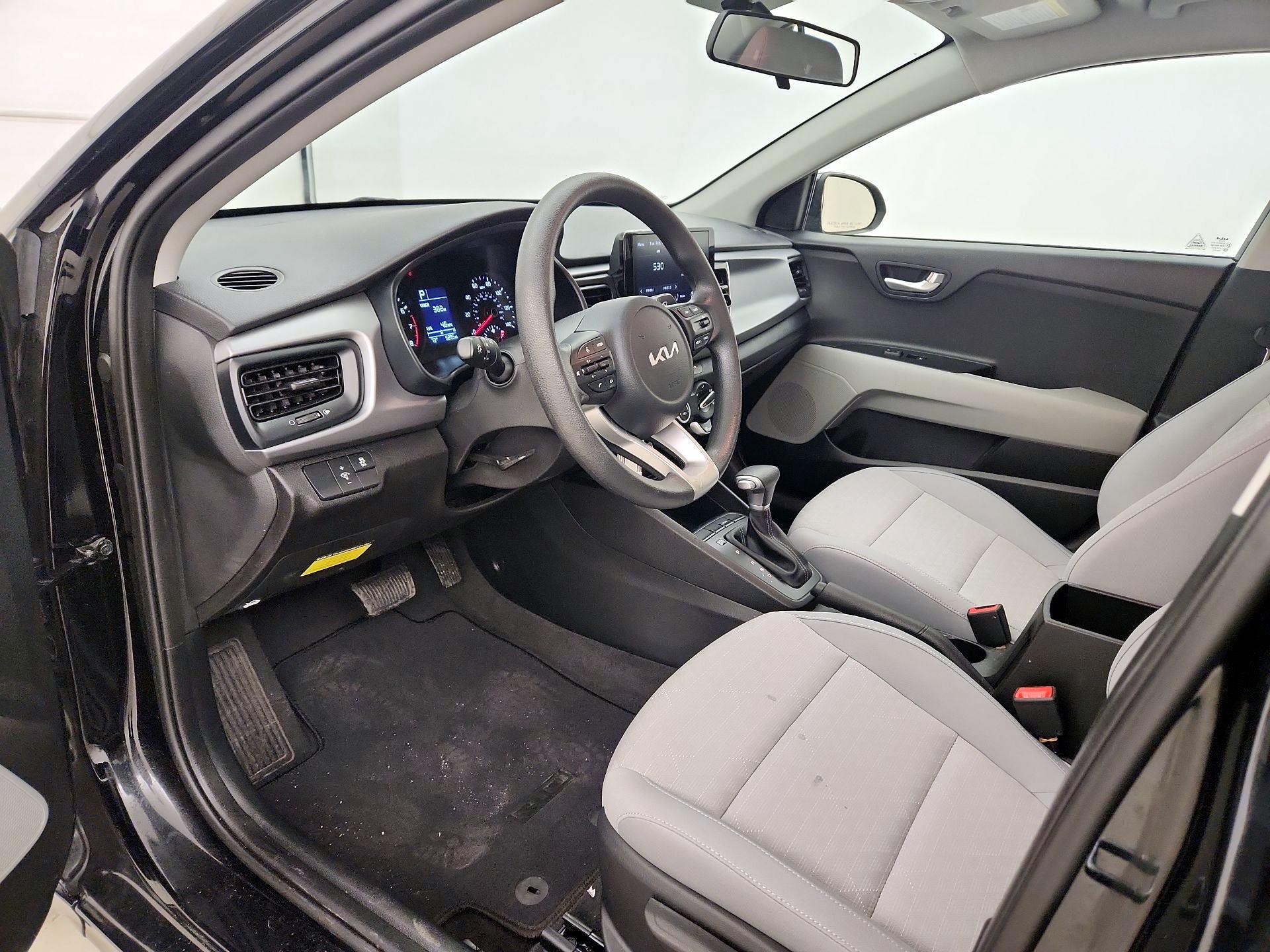 Thumbnail: 2023 Kia Rio - 11