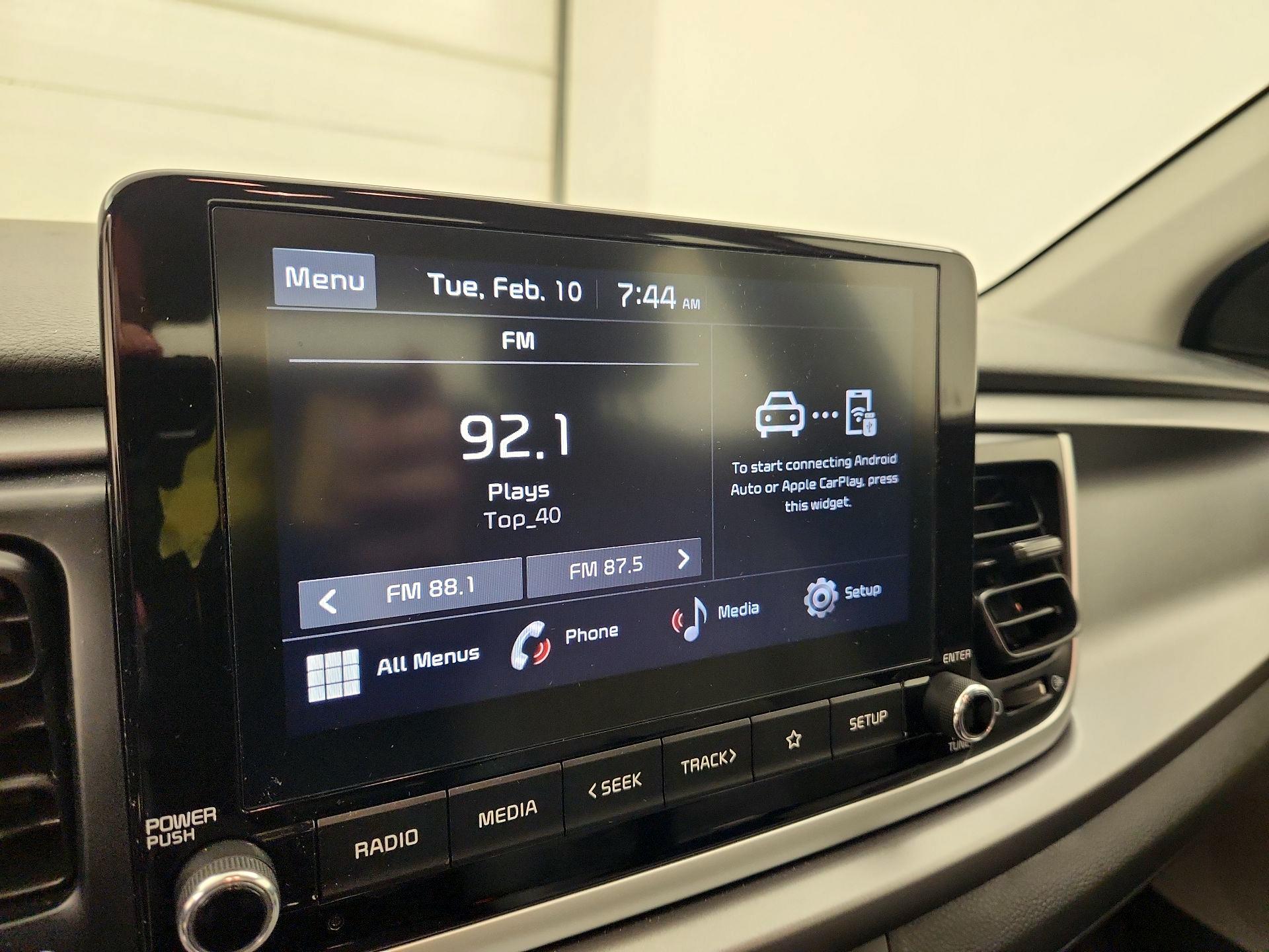 Thumbnail: 2023 Kia Rio - 15