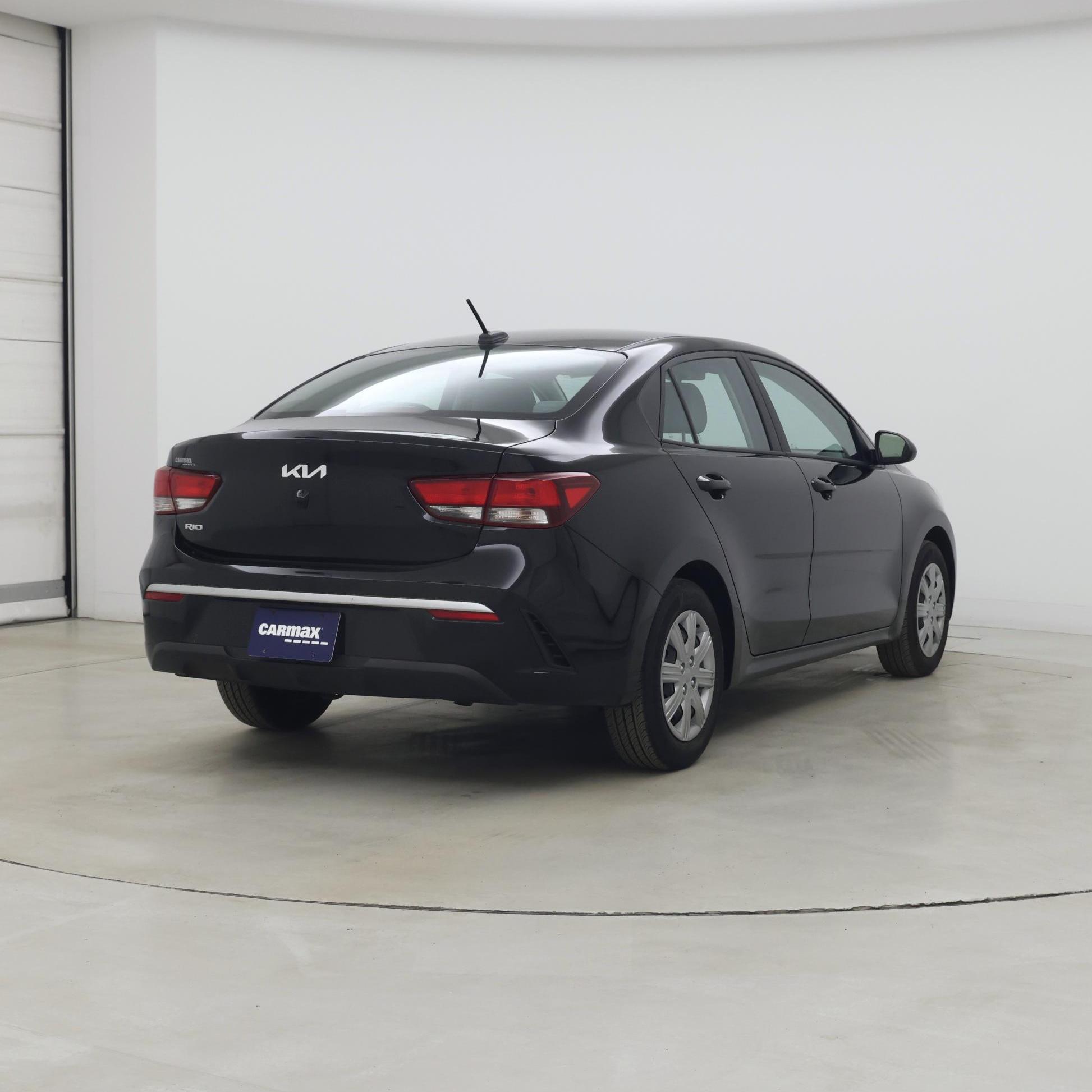 Thumbnail: 2023 Kia Rio - 8