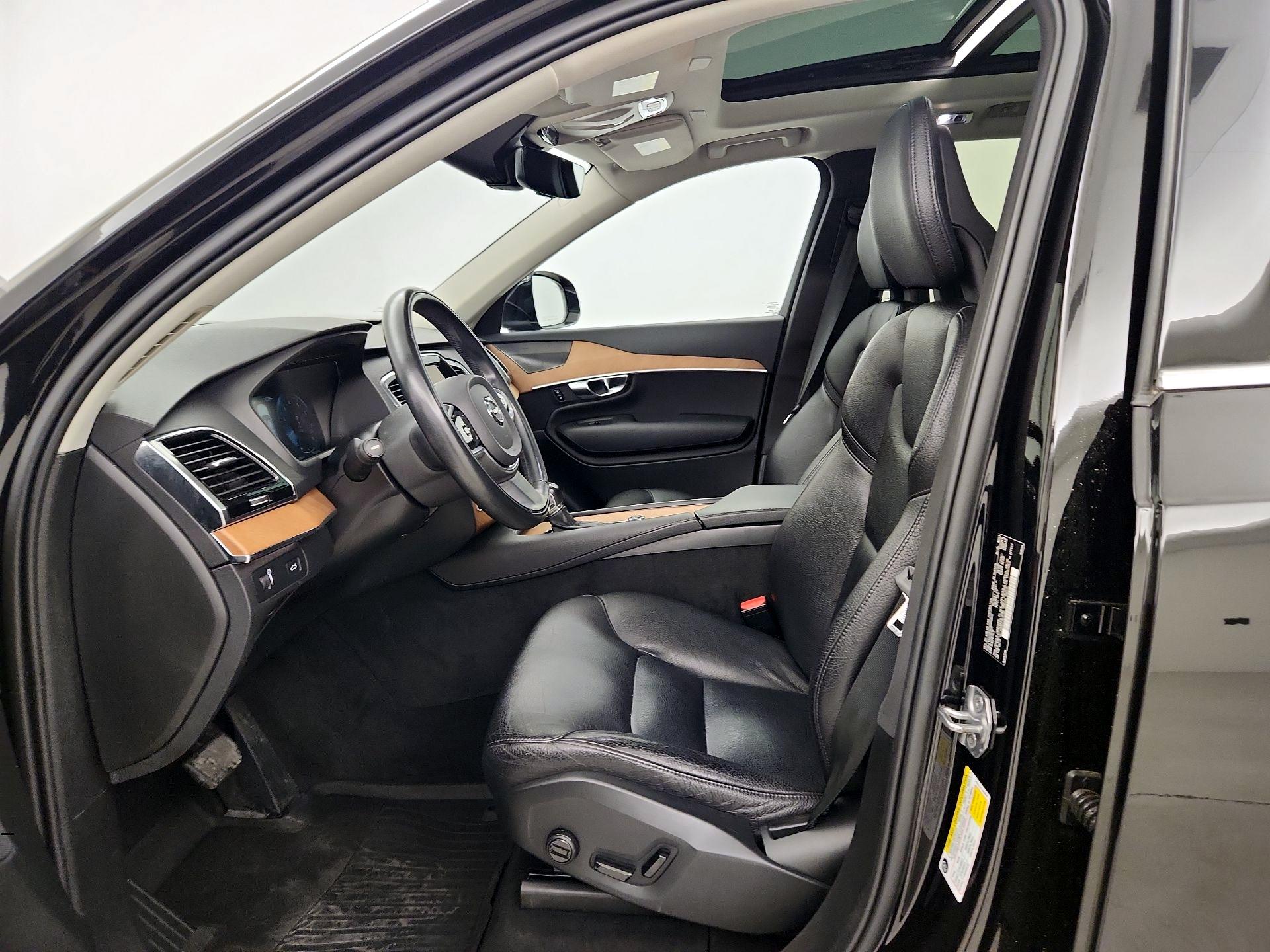 Thumbnail: 2022 Volvo XC90 - 9