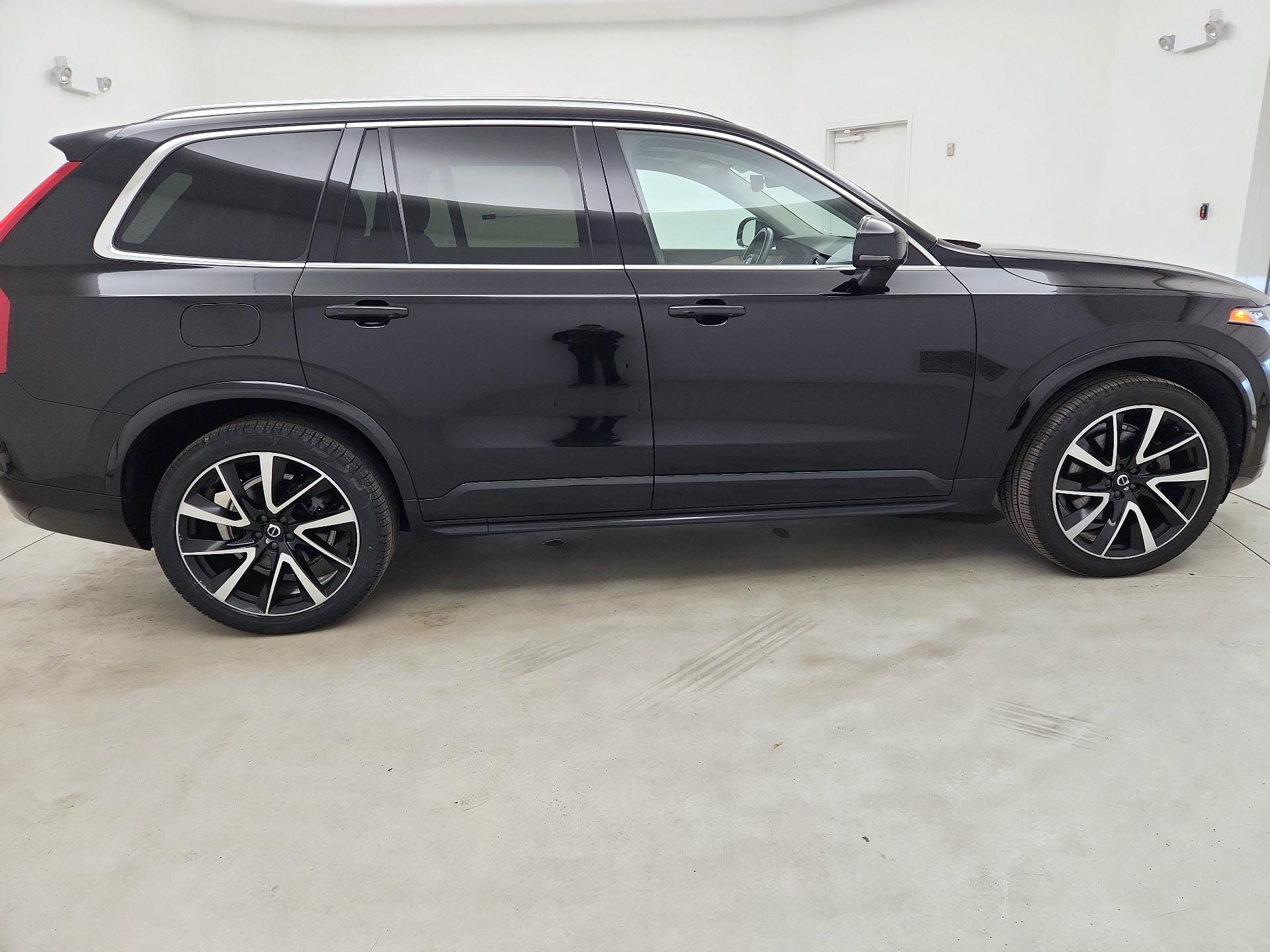 Thumbnail: 2022 Volvo XC90 - 4