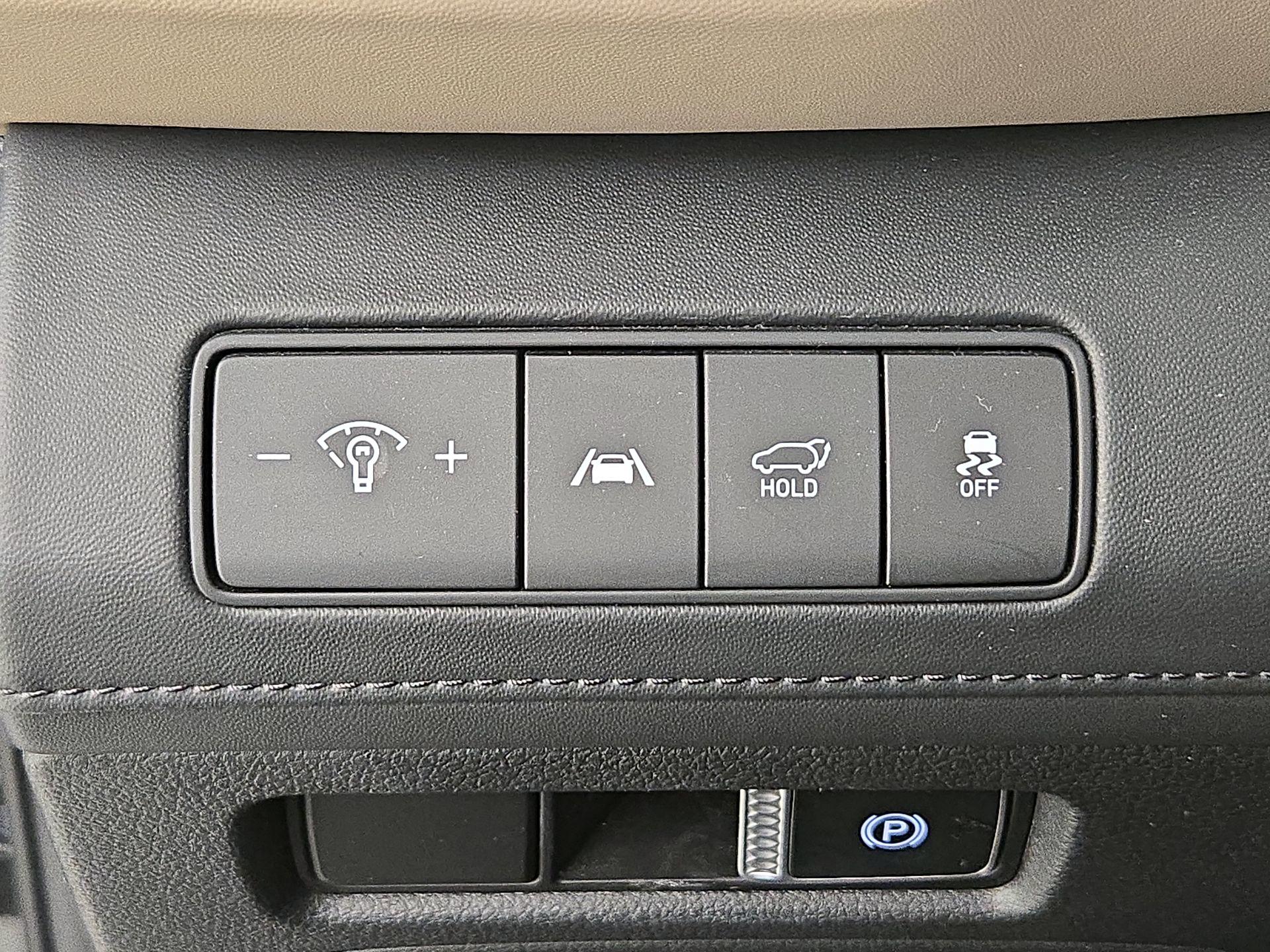 Thumbnail: 2023 Hyundai Santa Fe - 13