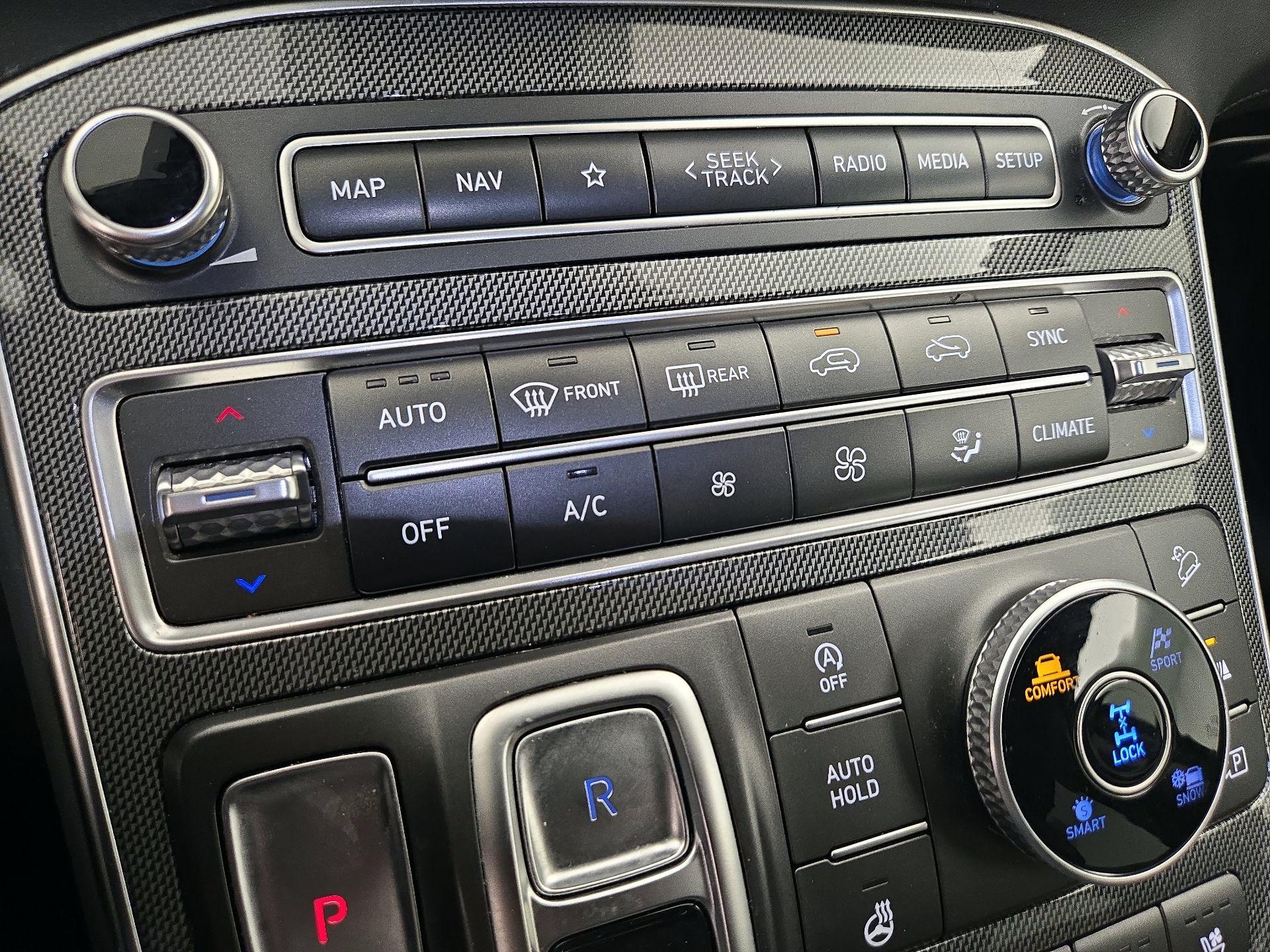 Thumbnail: 2023 Hyundai Santa Fe - 17