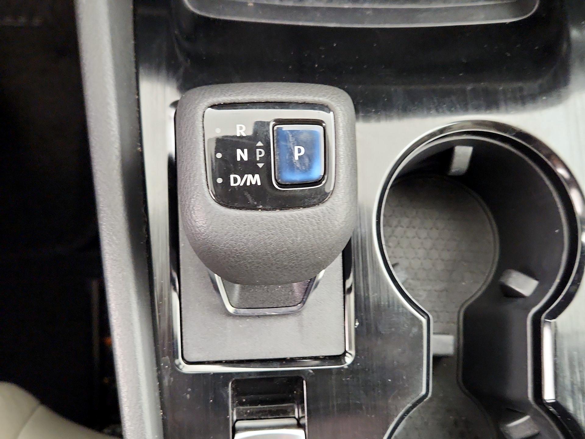 Thumbnail: 2022 Nissan Rogue - 17