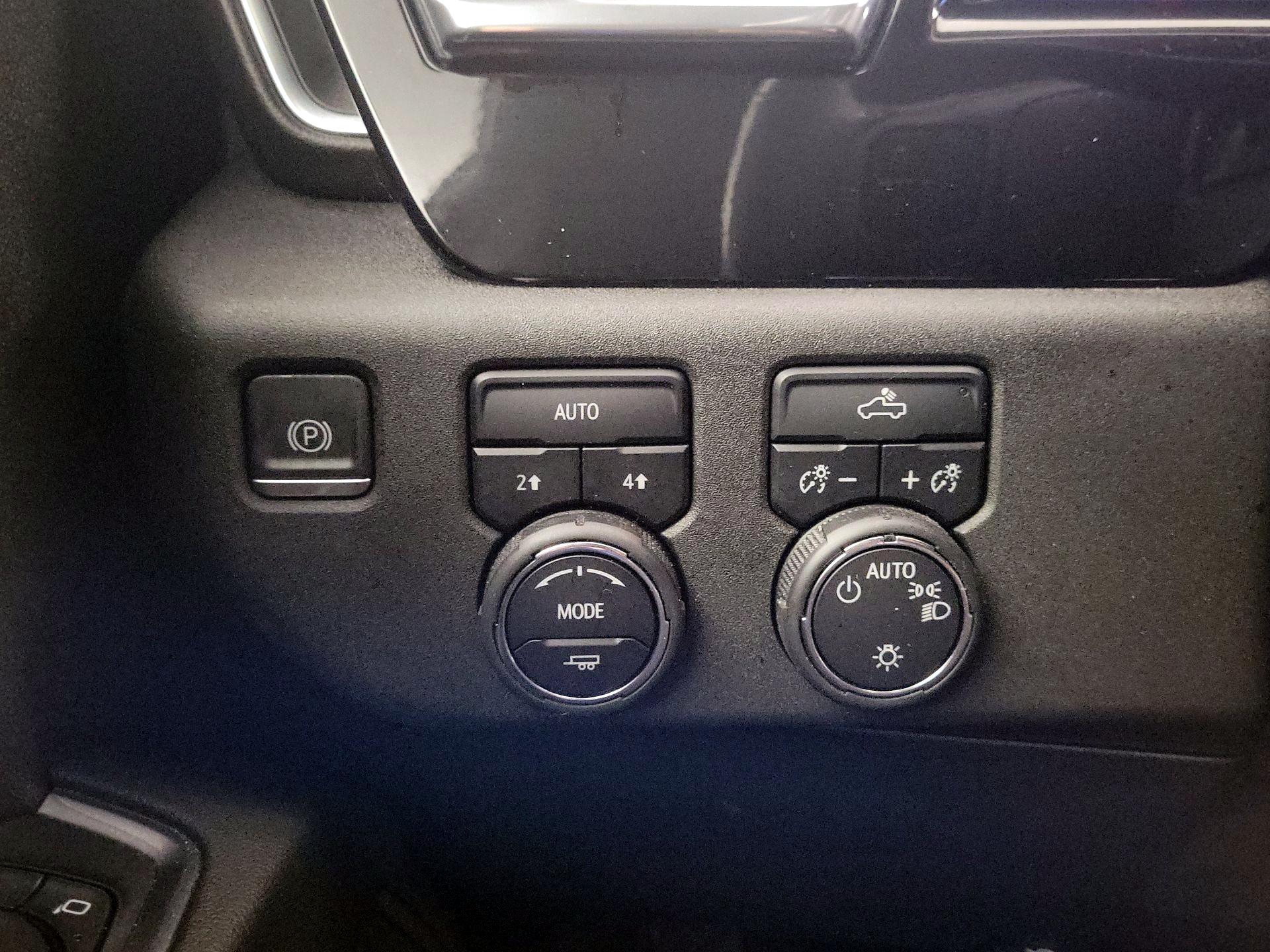 Thumbnail: 2022 Chevrolet Silverado 1500 - 11