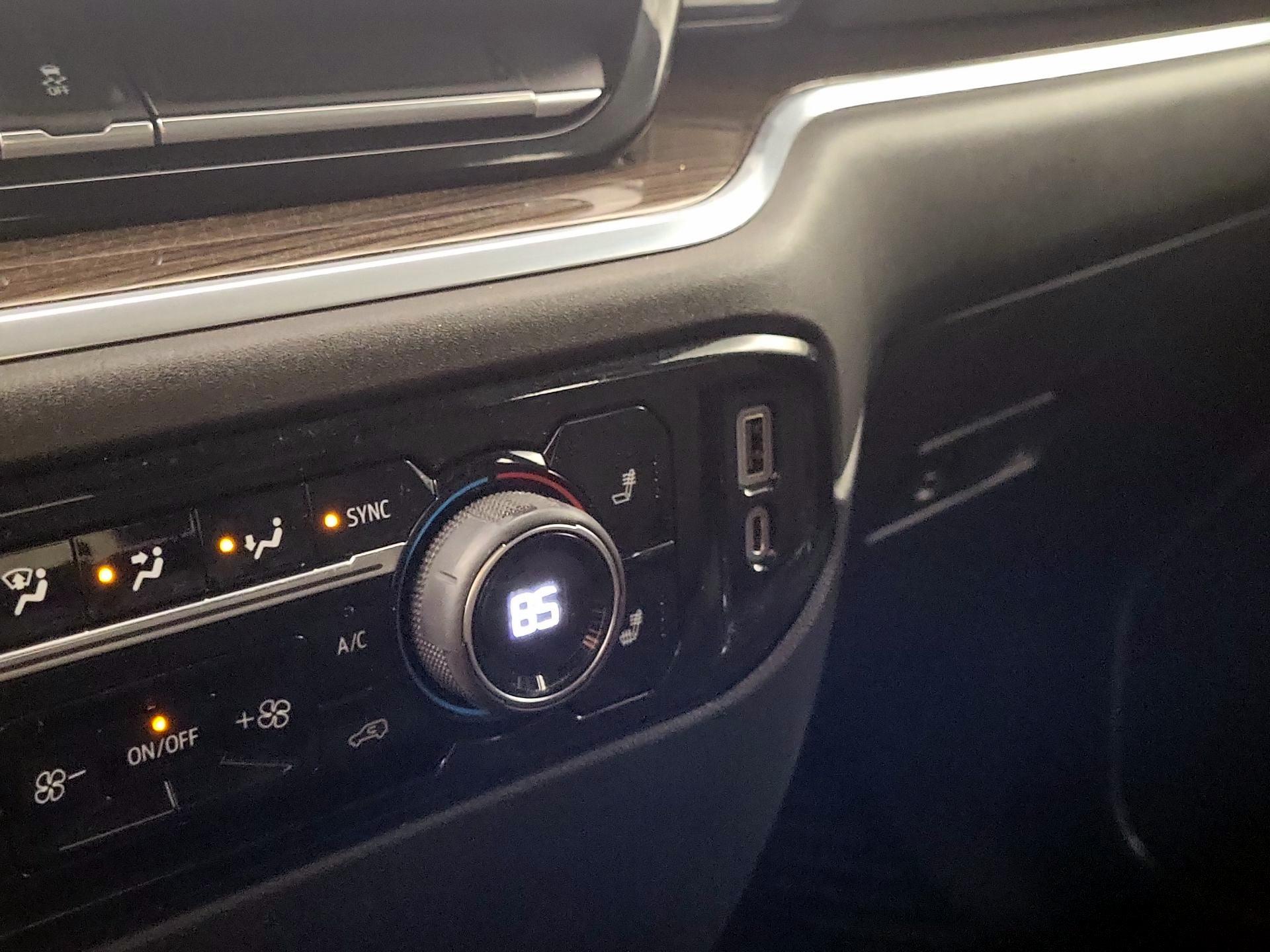 Thumbnail: 2022 Chevrolet Silverado 1500 - 16