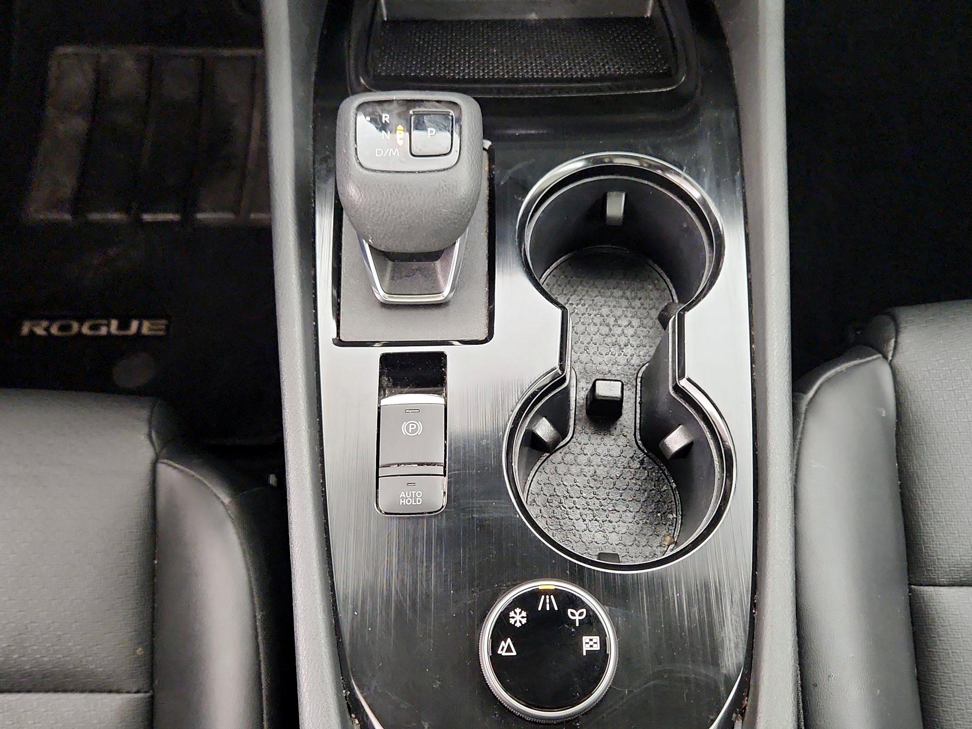 Thumbnail: 2022 Nissan Rogue - 17