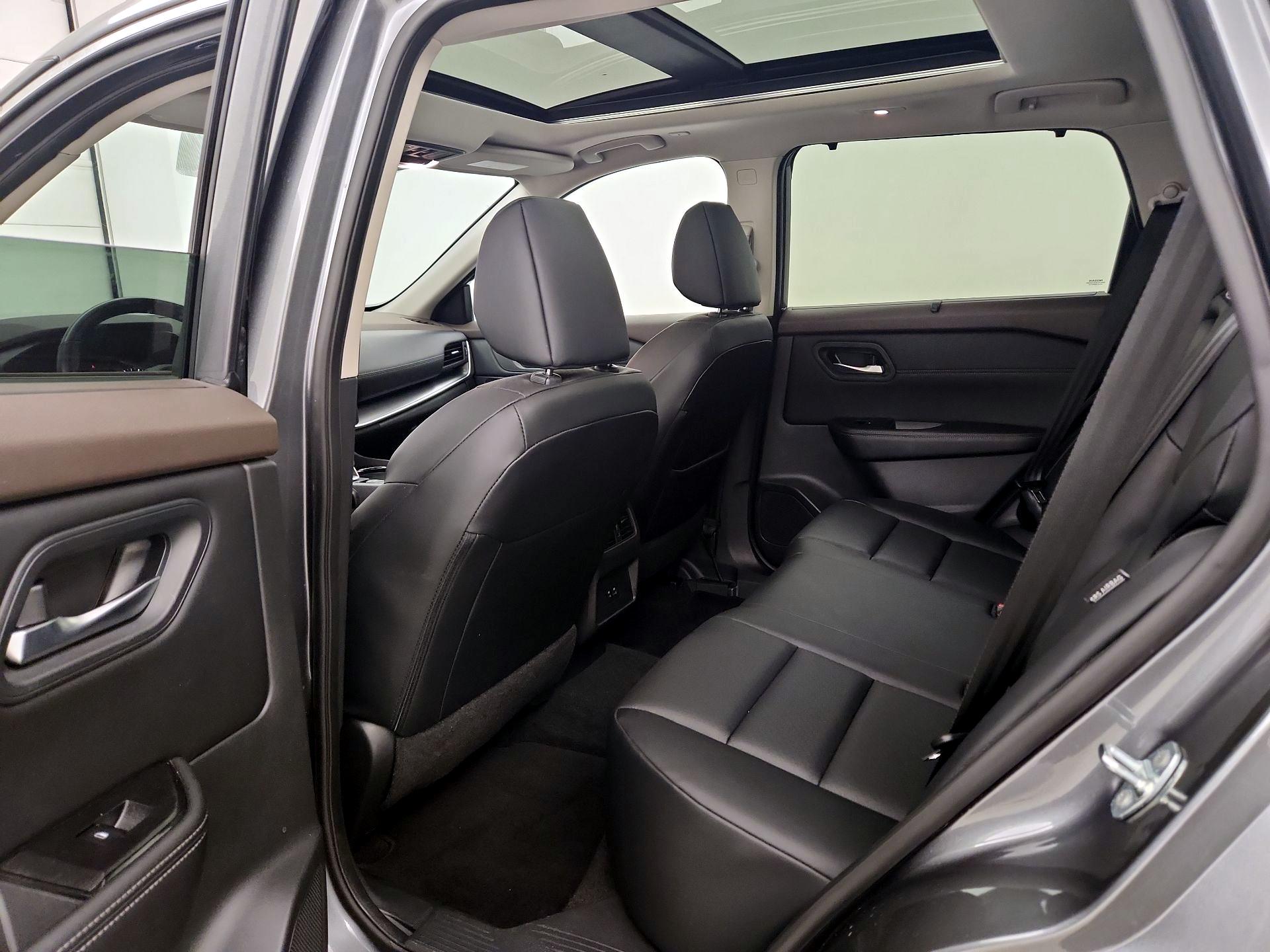 Thumbnail: 2023 Nissan Rogue - 20