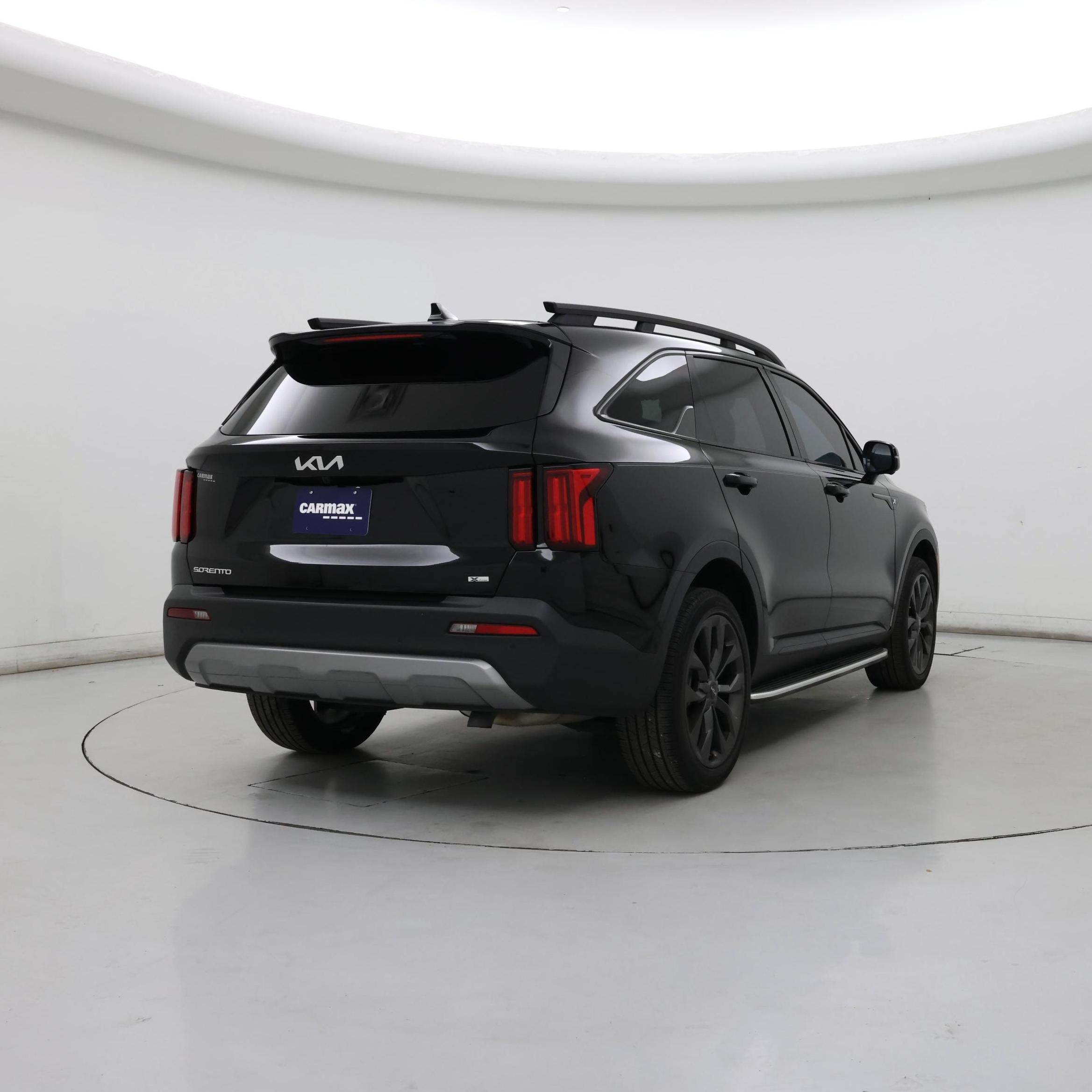 Thumbnail: 2023 Kia Sorento - 8