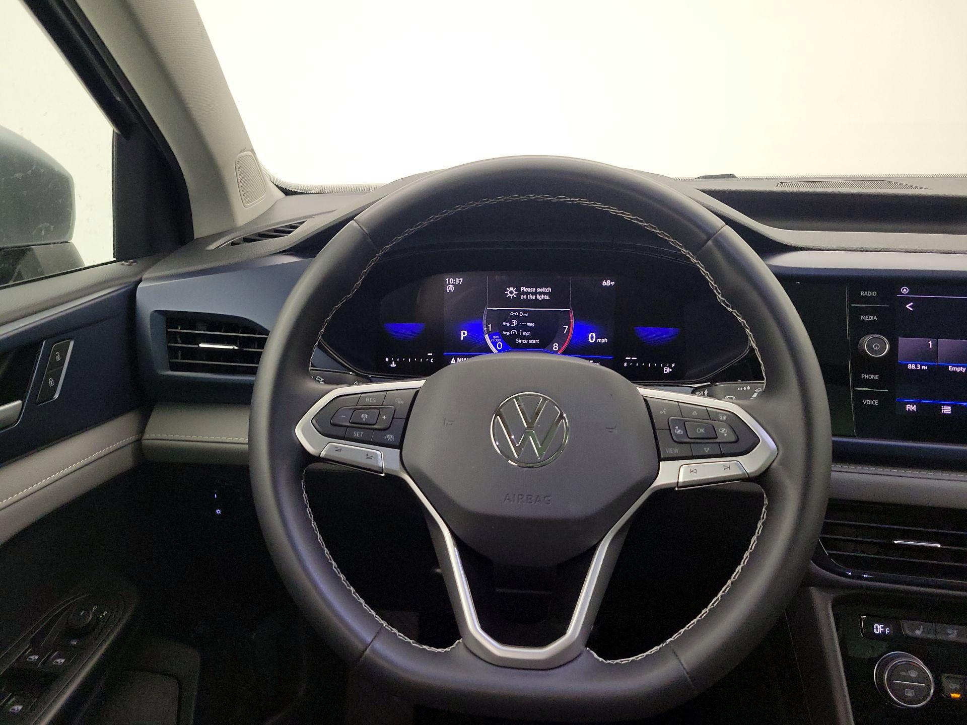 Thumbnail: 2024 Volkswagen Taos - 10