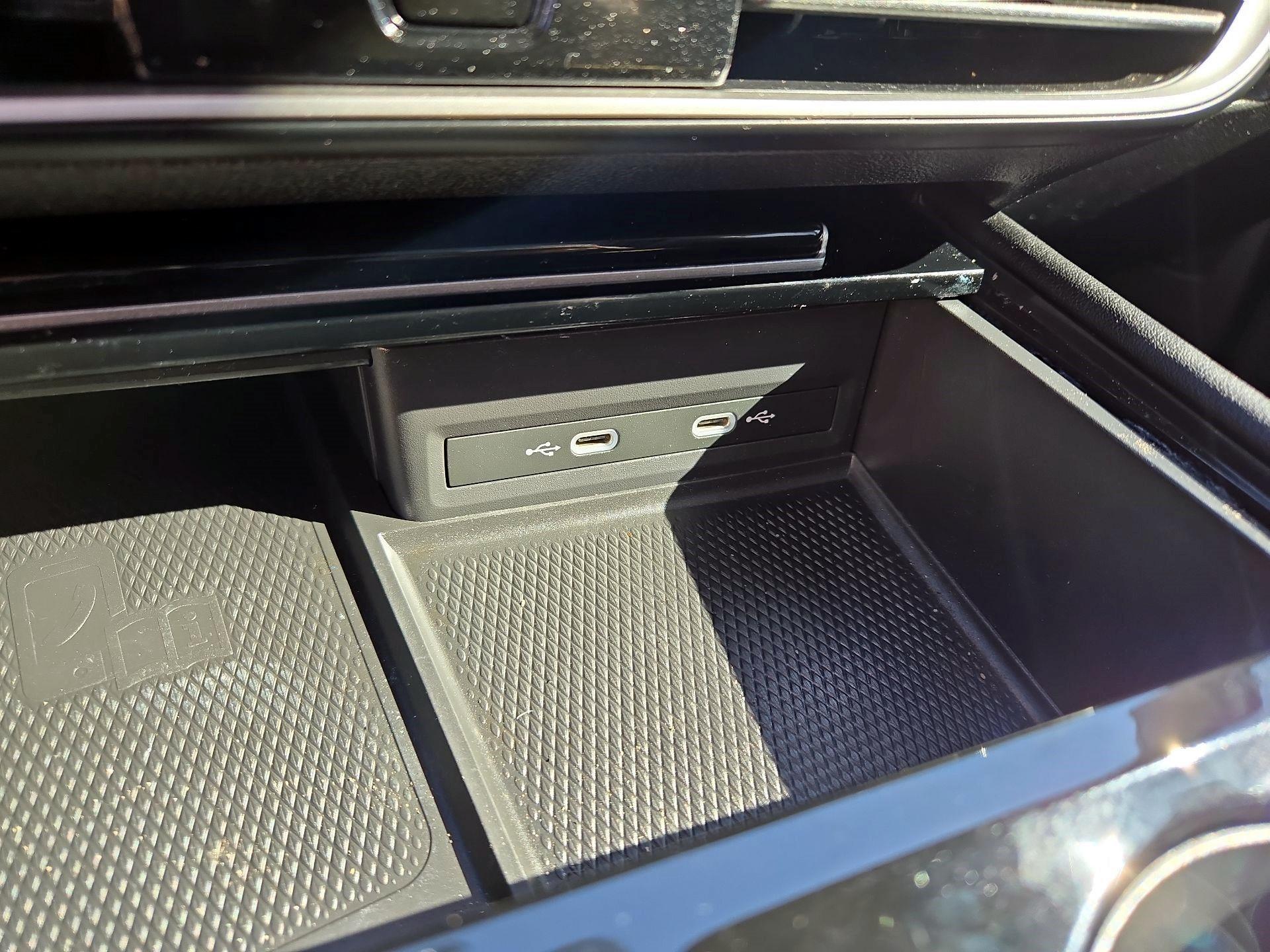 Thumbnail: 2024 Volkswagen Atlas - 16