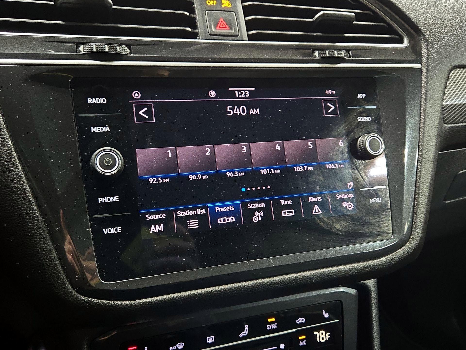 Thumbnail: 2024 Volkswagen Tiguan - 15