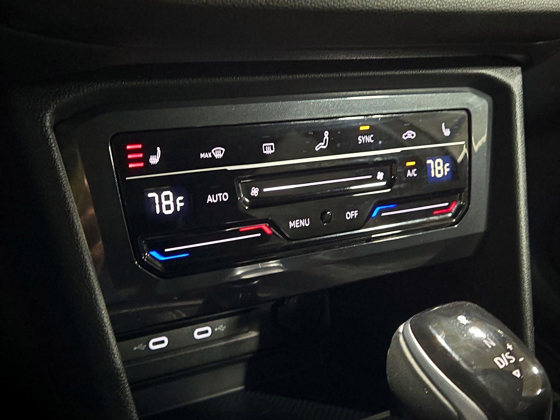 Thumbnail: 2024 Volkswagen Tiguan - 16