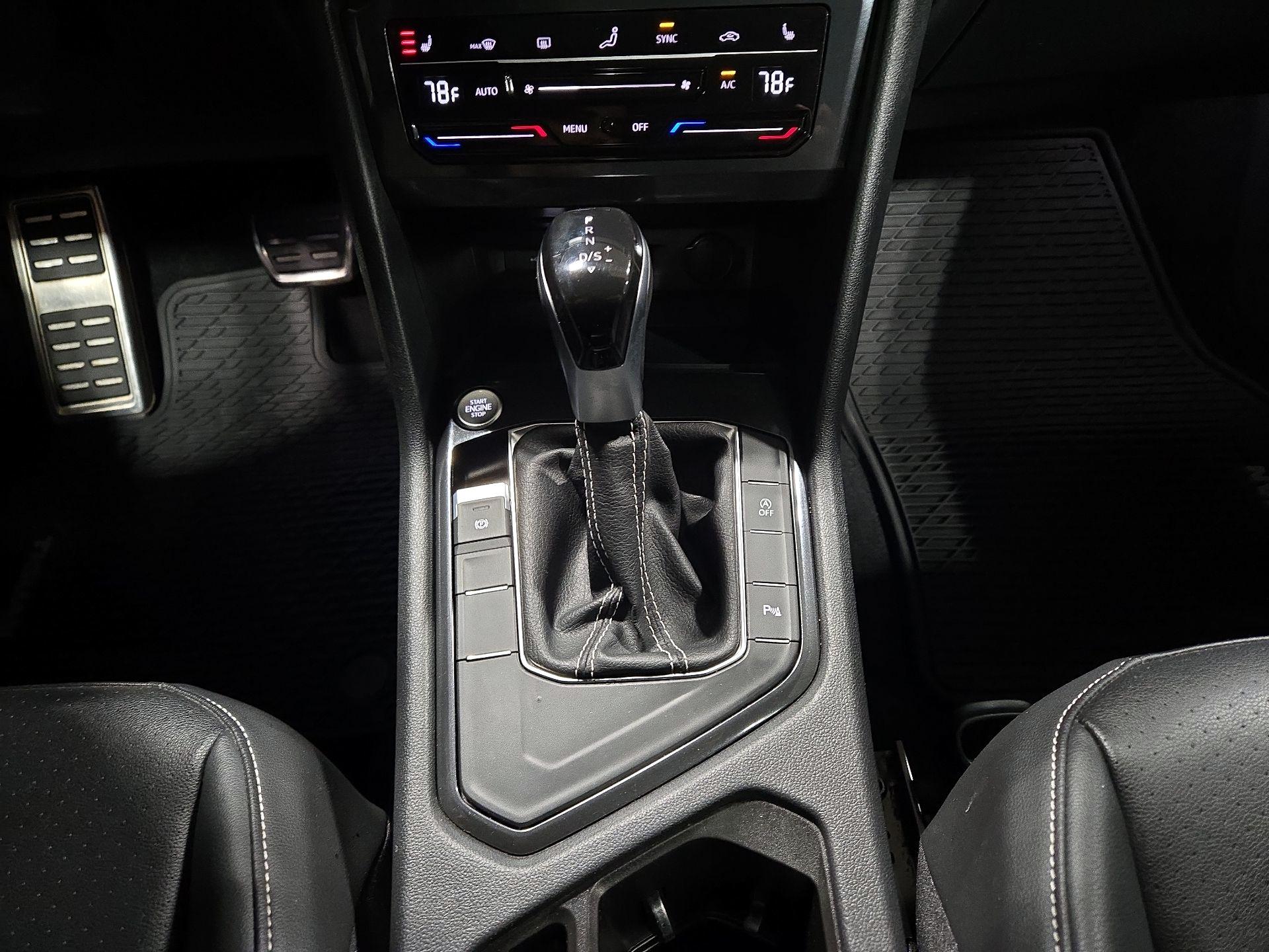 Thumbnail: 2024 Volkswagen Tiguan - 17